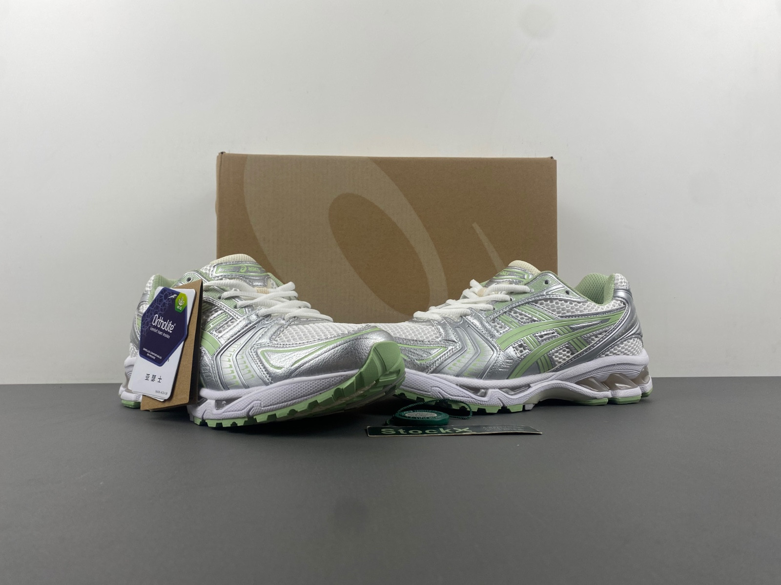 As*ic*s (wmns) gel-kayano 14