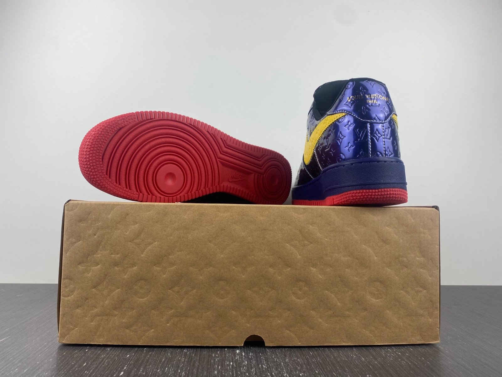 lwe sneaker