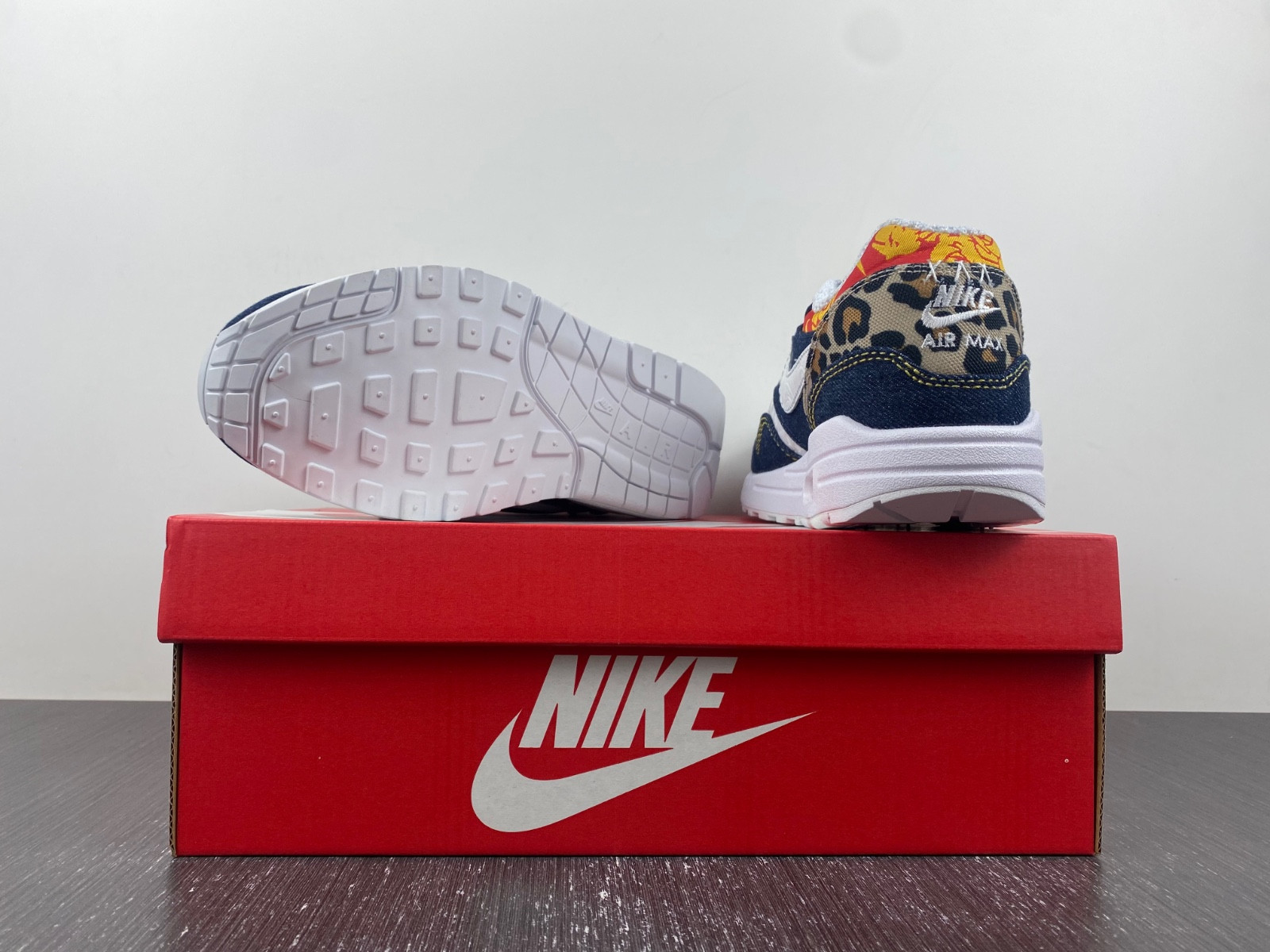 nike air max 1 premium denim leopard men