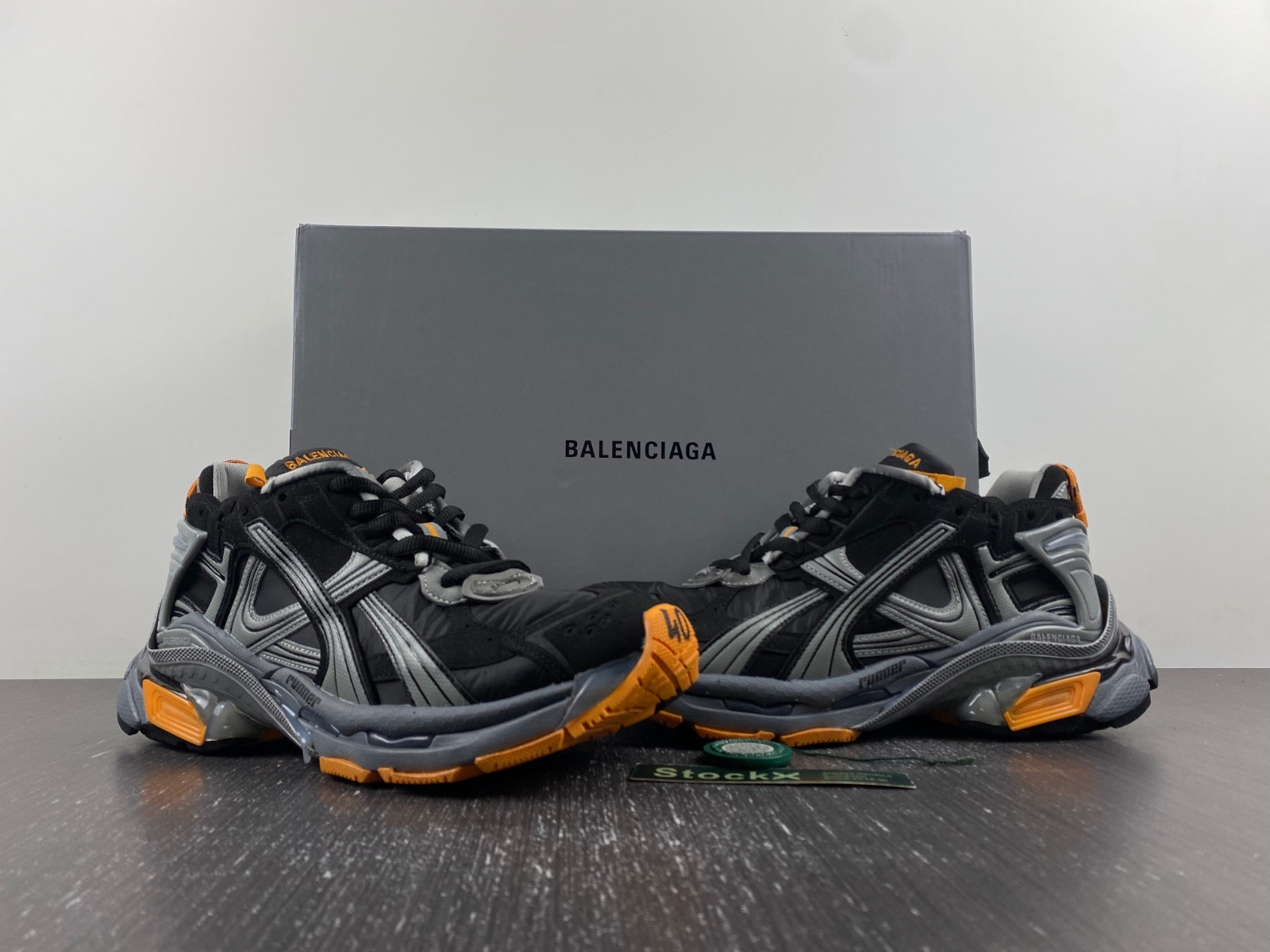 Ba*len*cia*ga runner sneaker