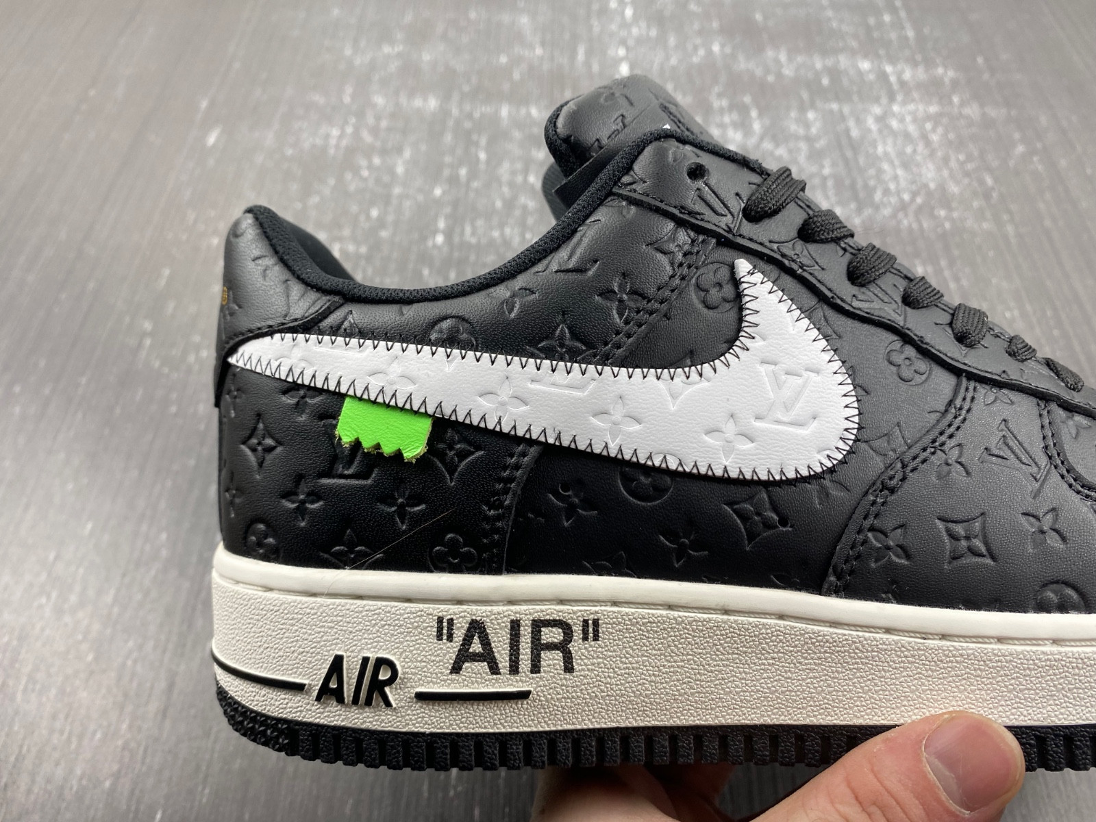 lwe sneaker