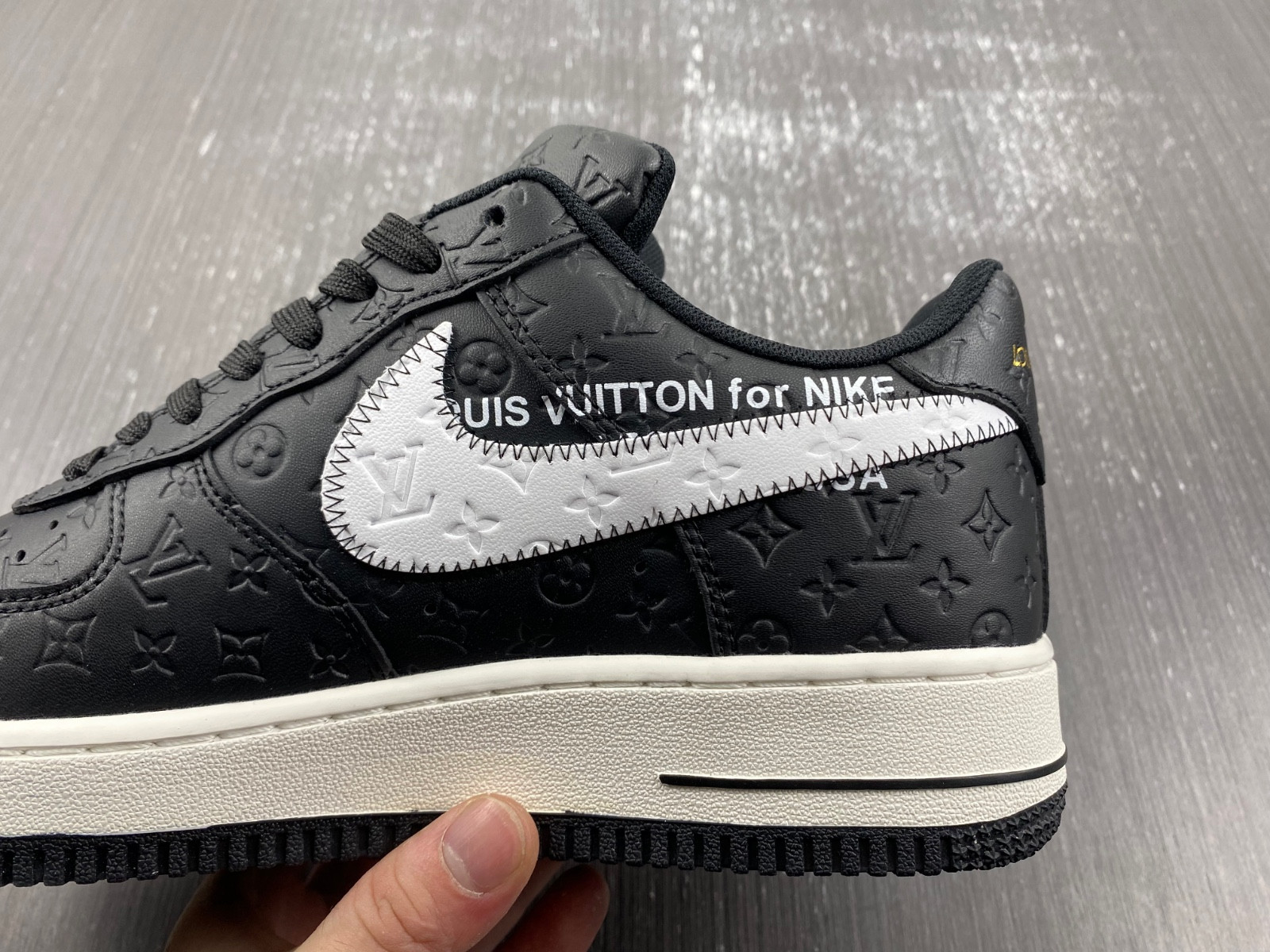 lwe sneaker