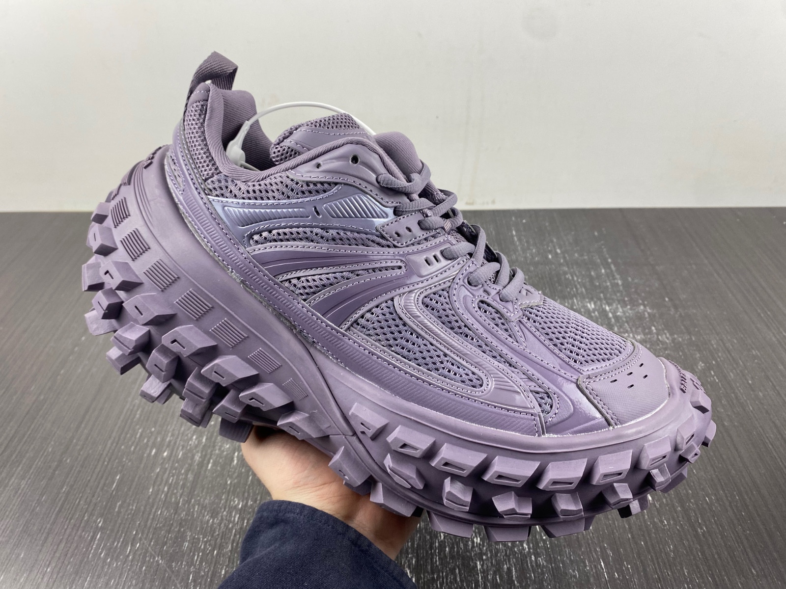 Ba*len*cia*ga defender sneaker