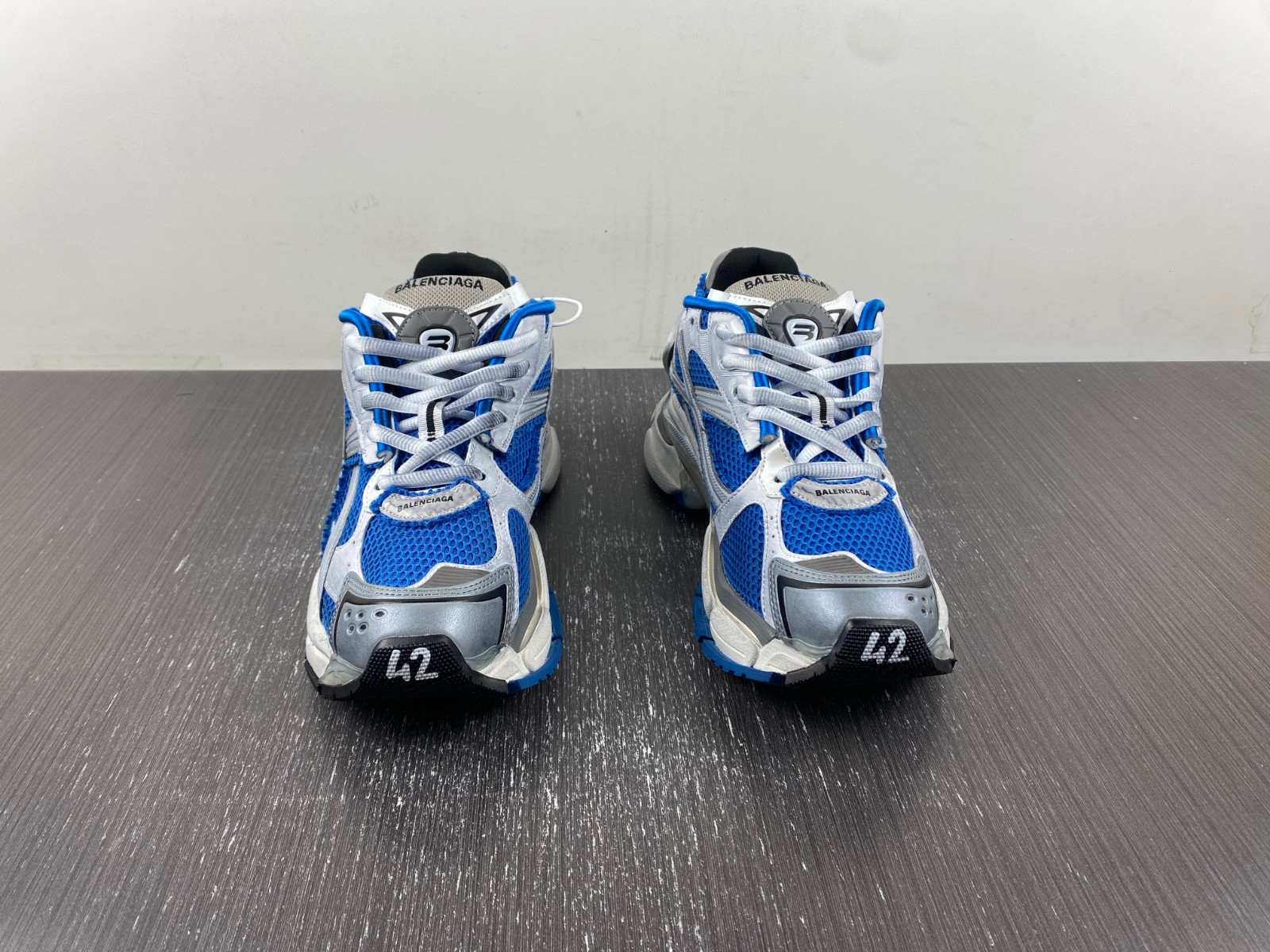 Ba*len*cia*ga runner sneaker