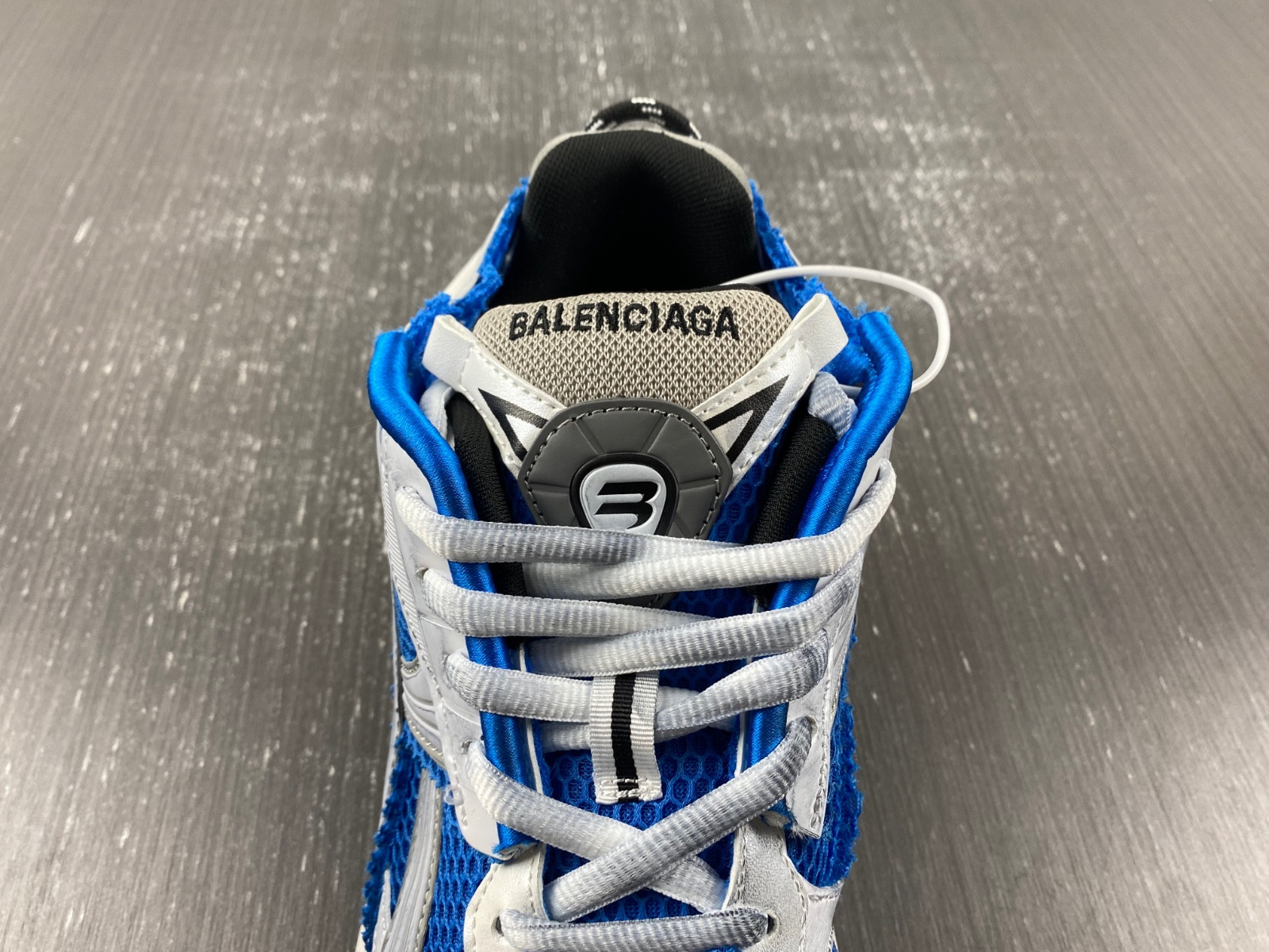 Ba*len*cia*ga runner sneaker