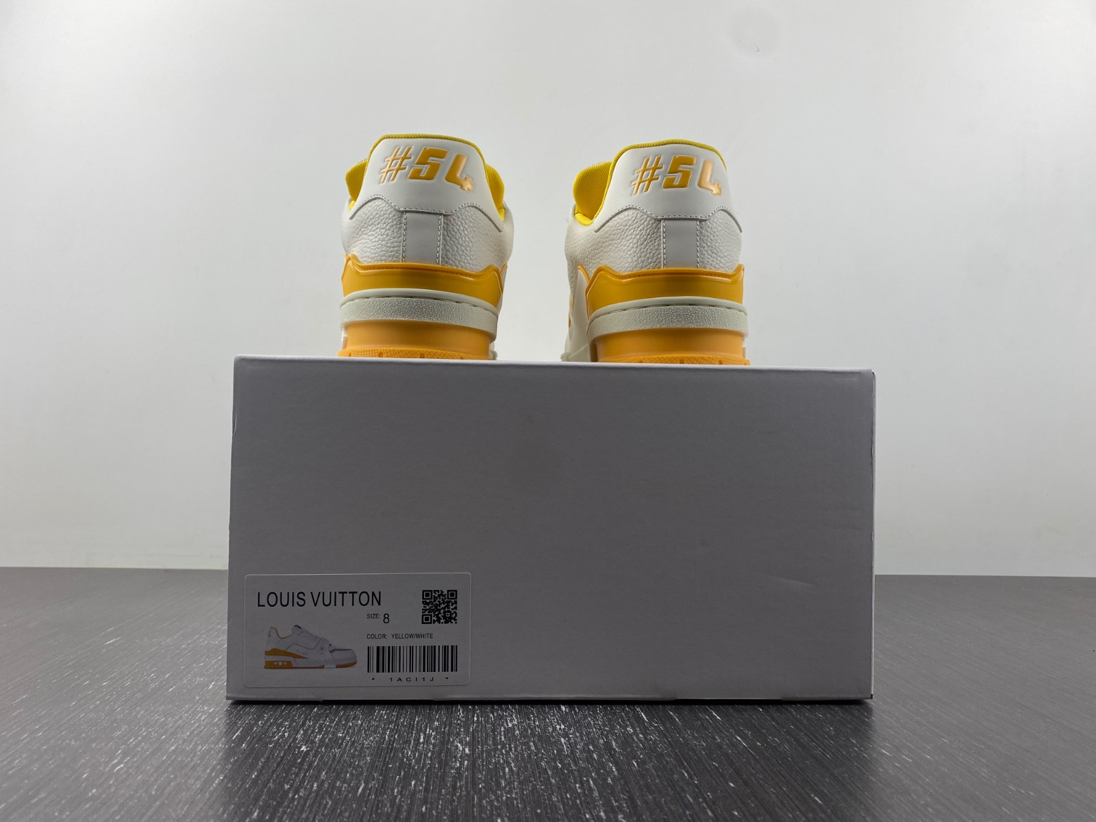 lwe sneaker