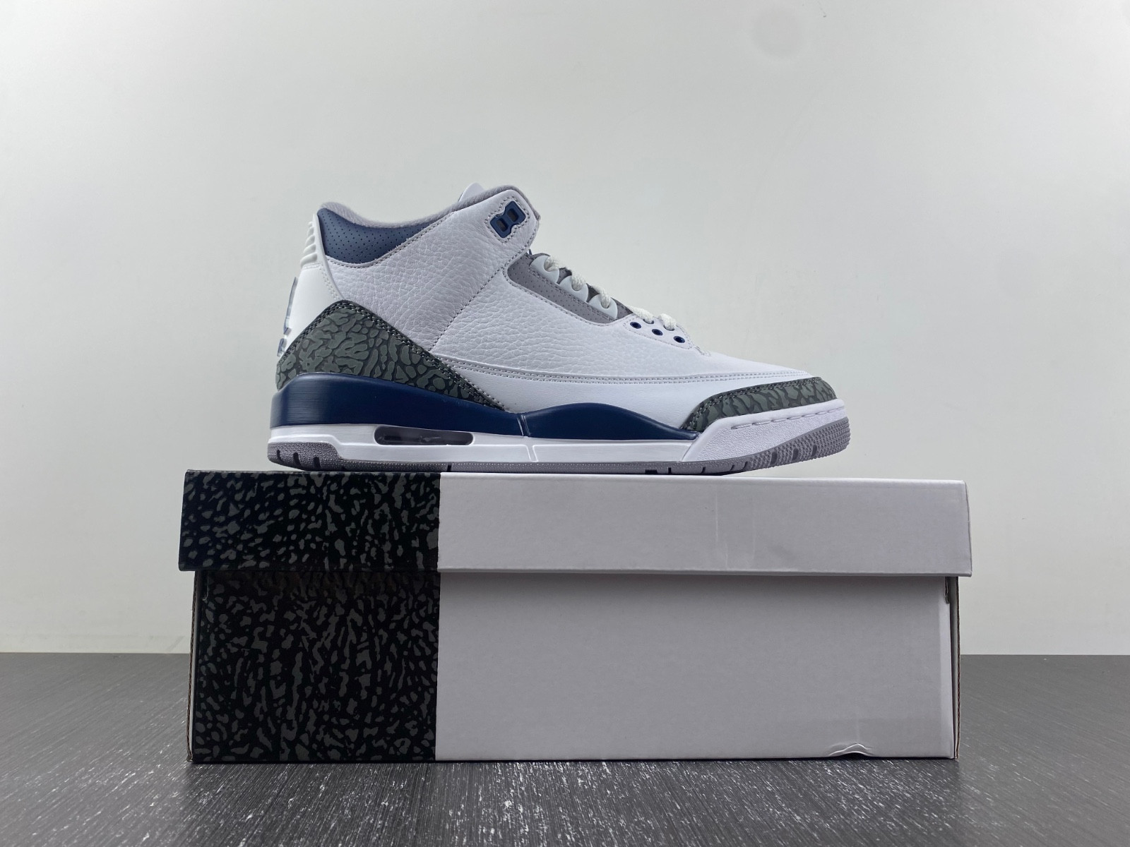 air jordan 3 “midnight navy” ct8532-140