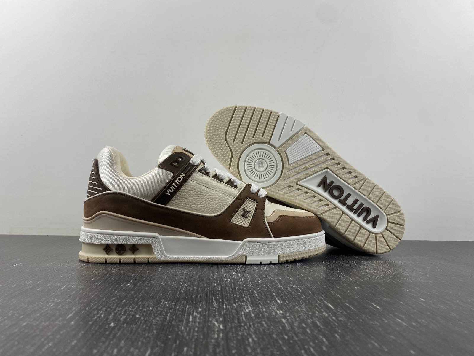 lwe sneaker