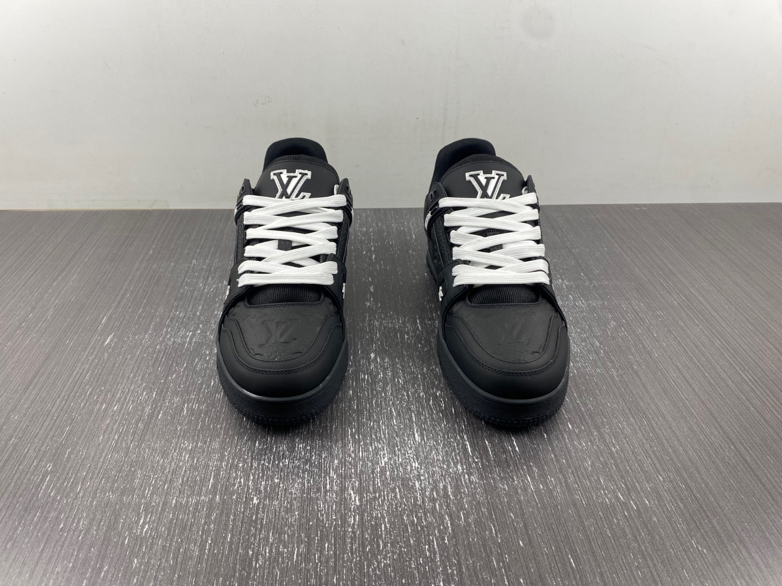 lwe sneakers