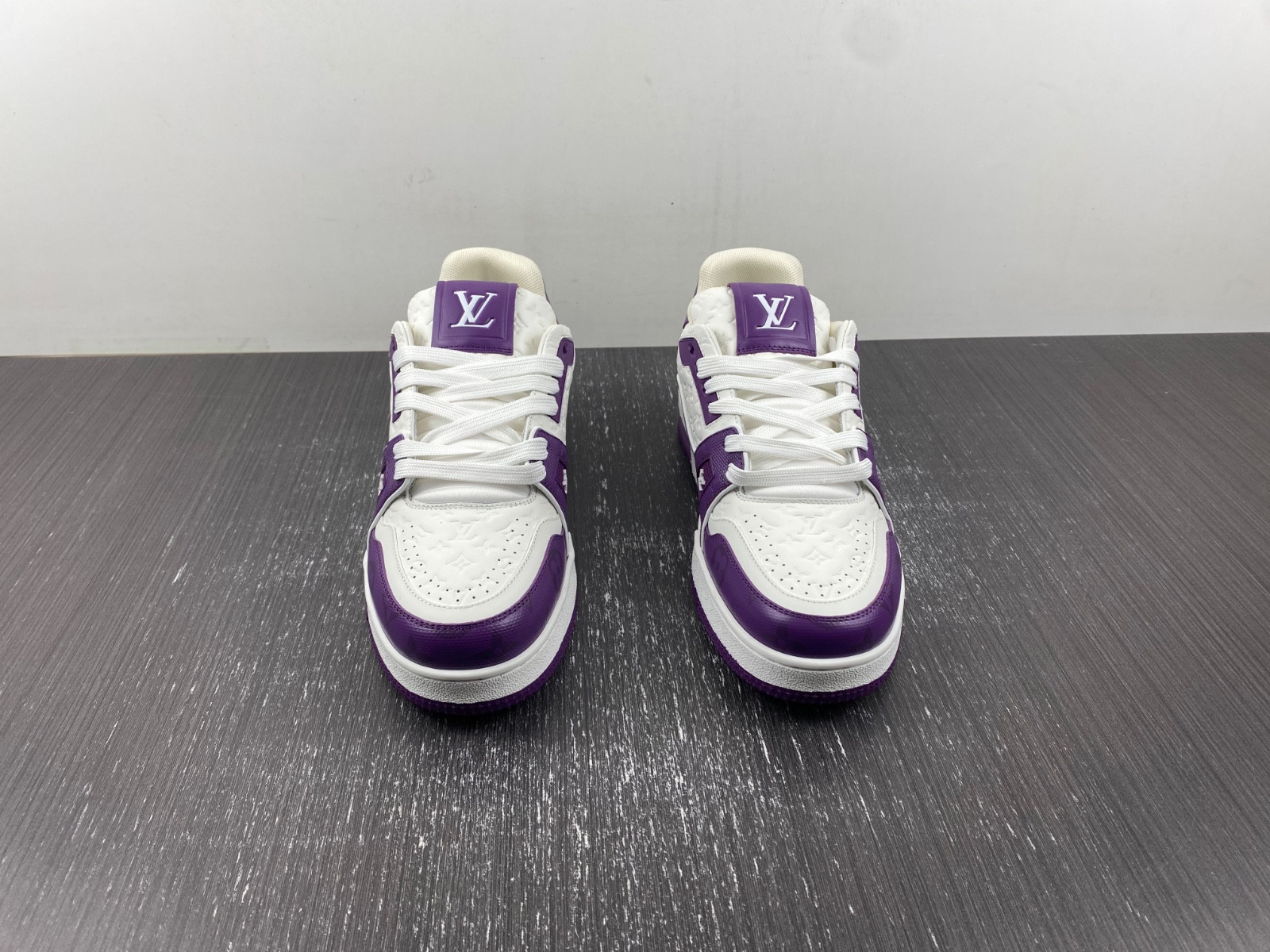 lwe sneaker