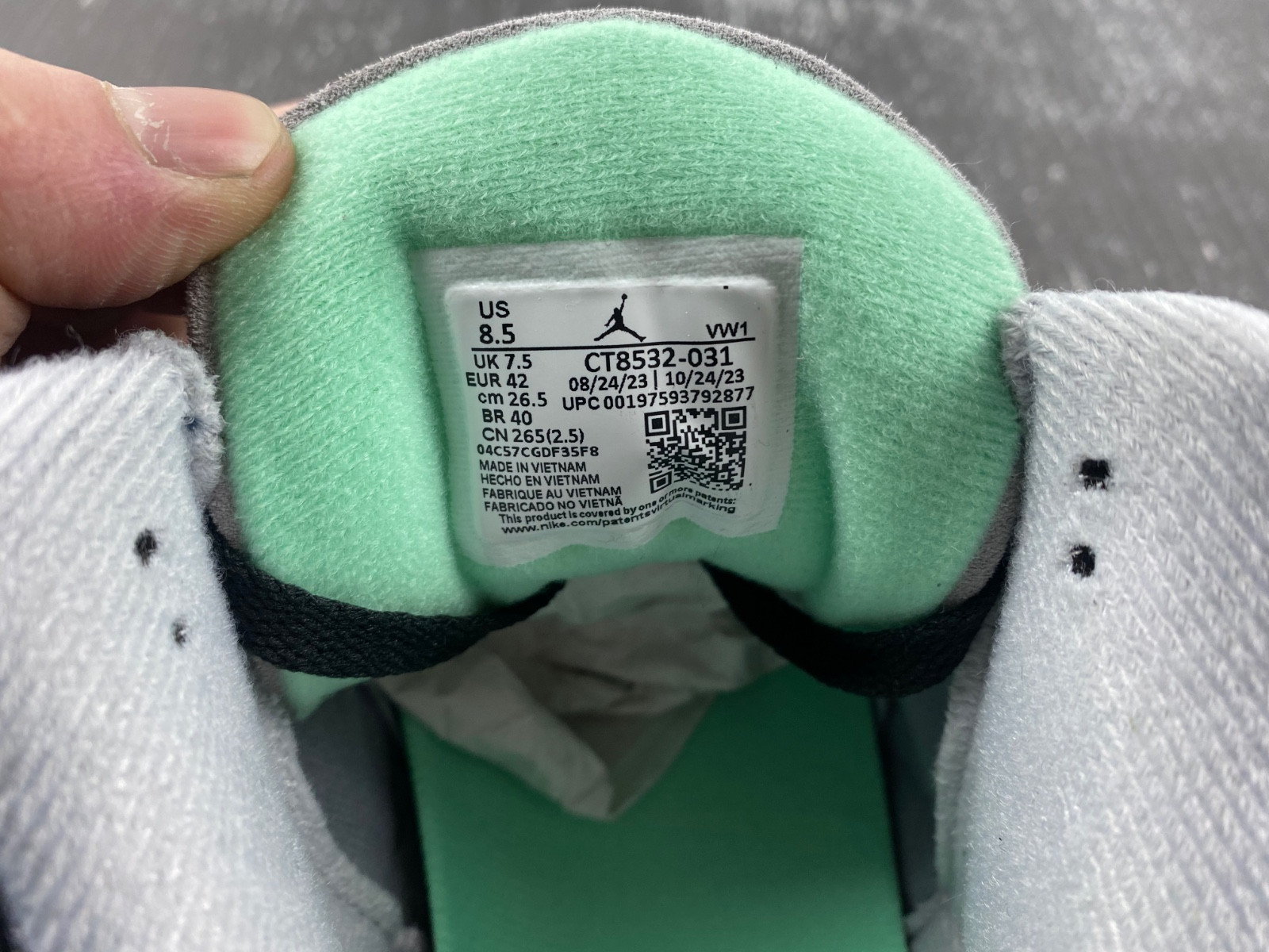 air jordan 3 "green glow" ct8532-031