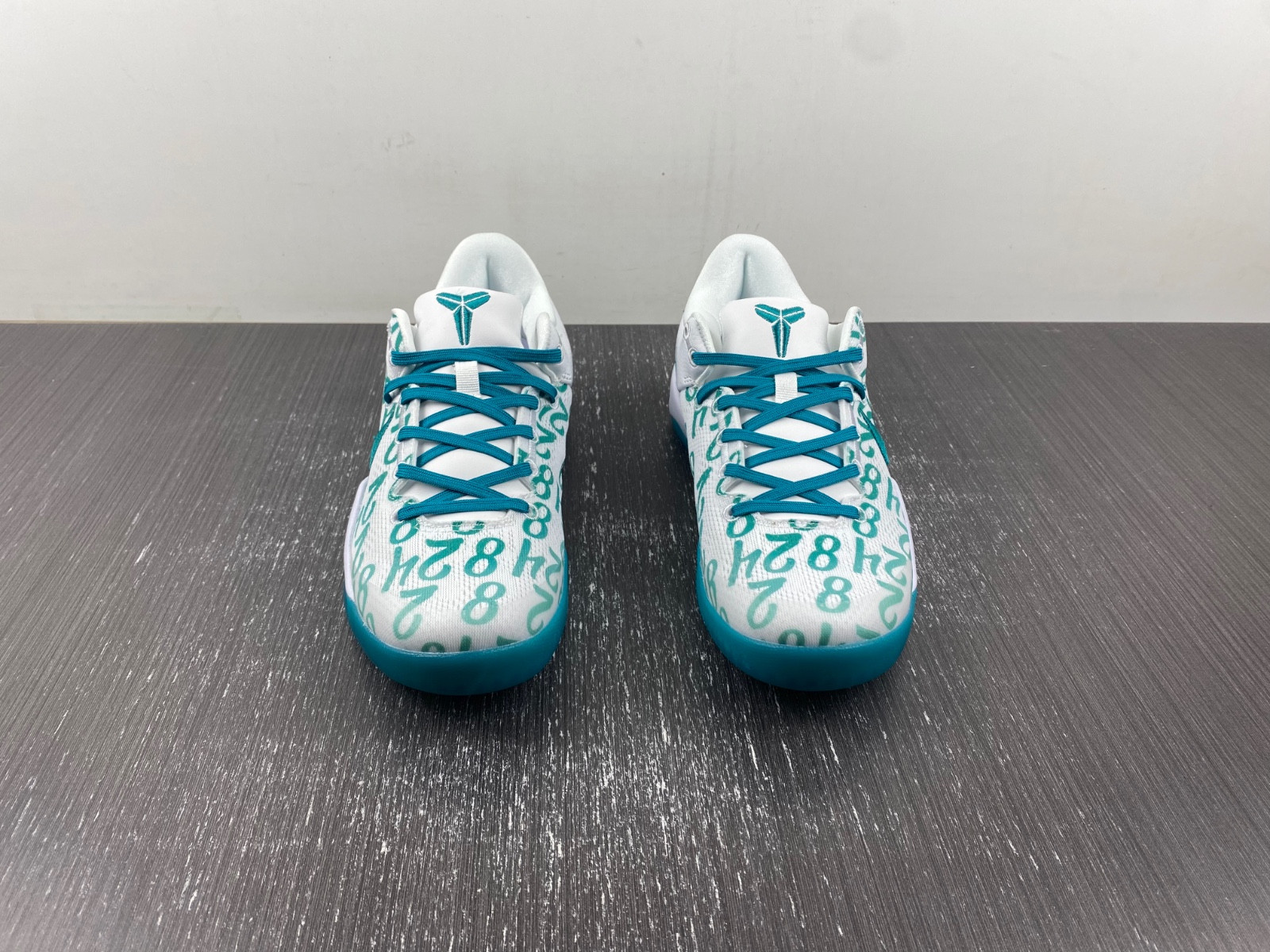 nike kobe 8 "radiant emerald fq3549-101