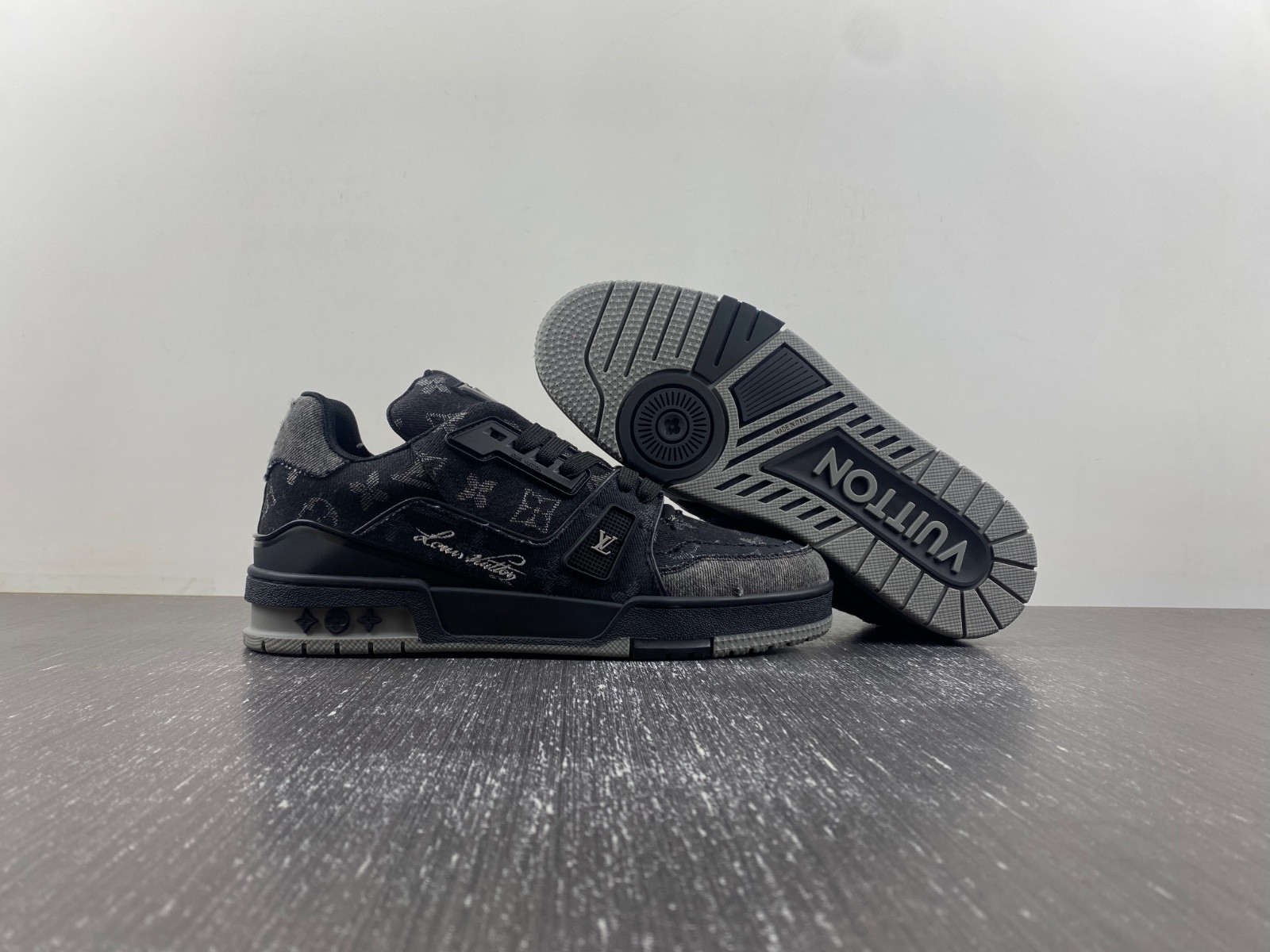 lwe sneaker