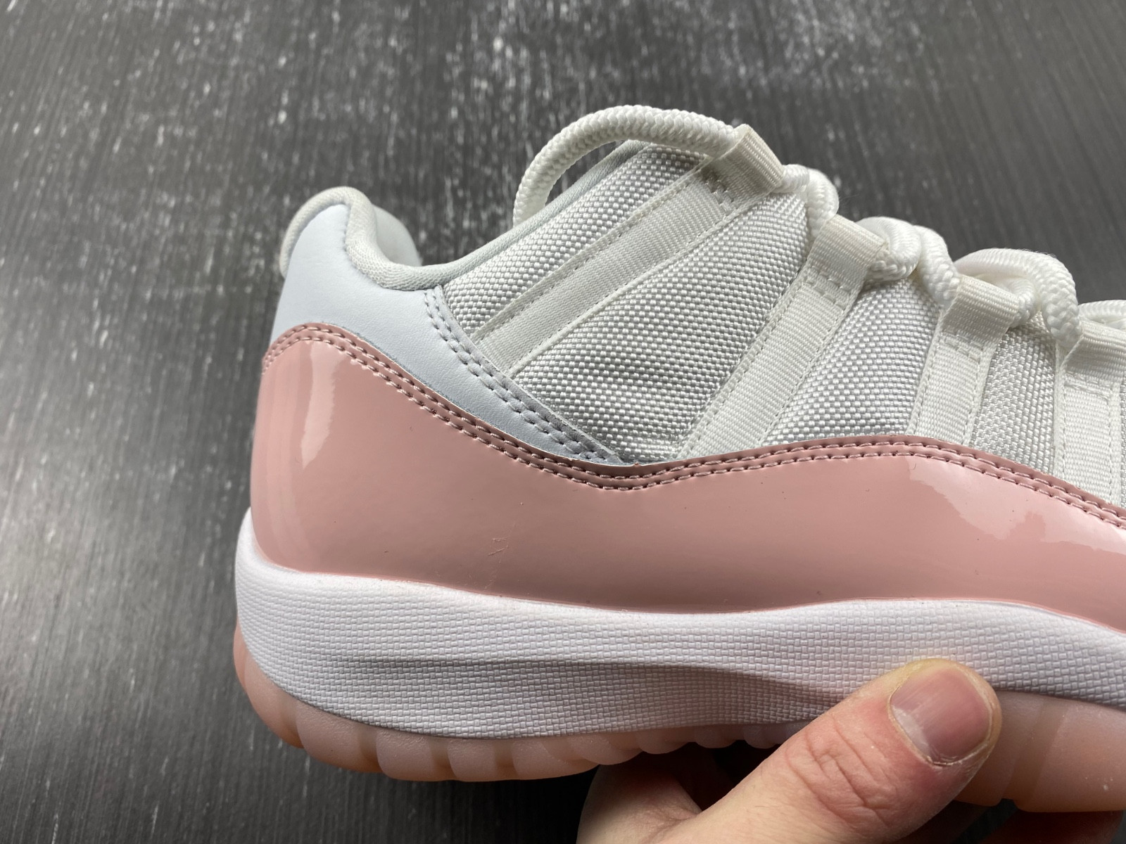 air jordan 11 low legend pink ah7860-160