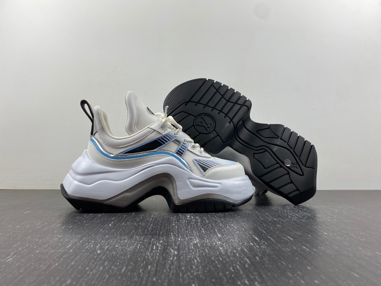 lwe archlight sneakers