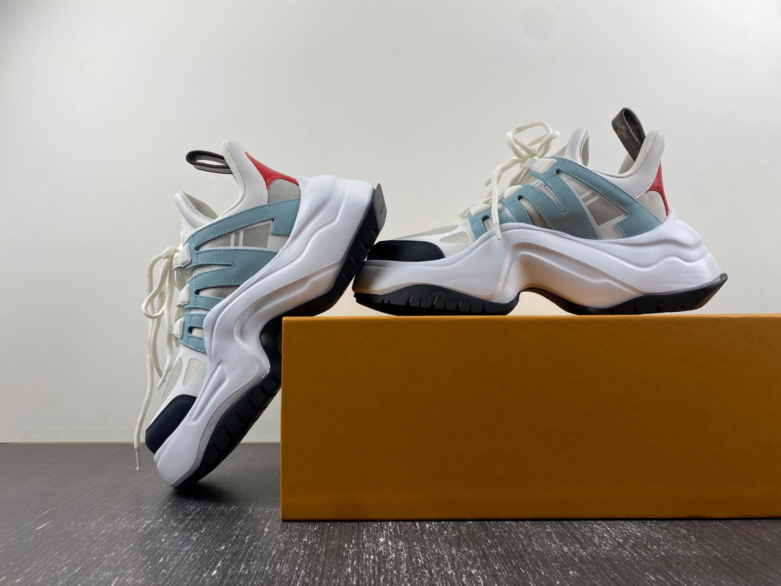 lwe archlight sneakers