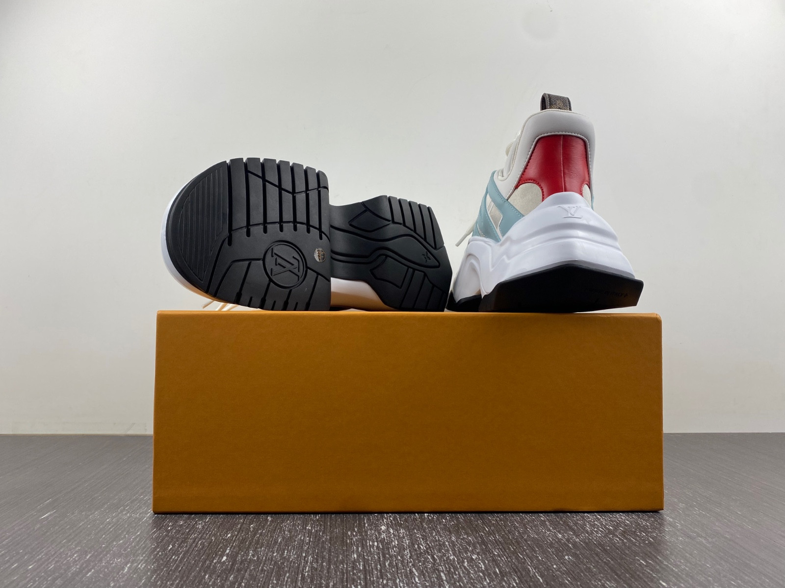 lwe archlight sneakers