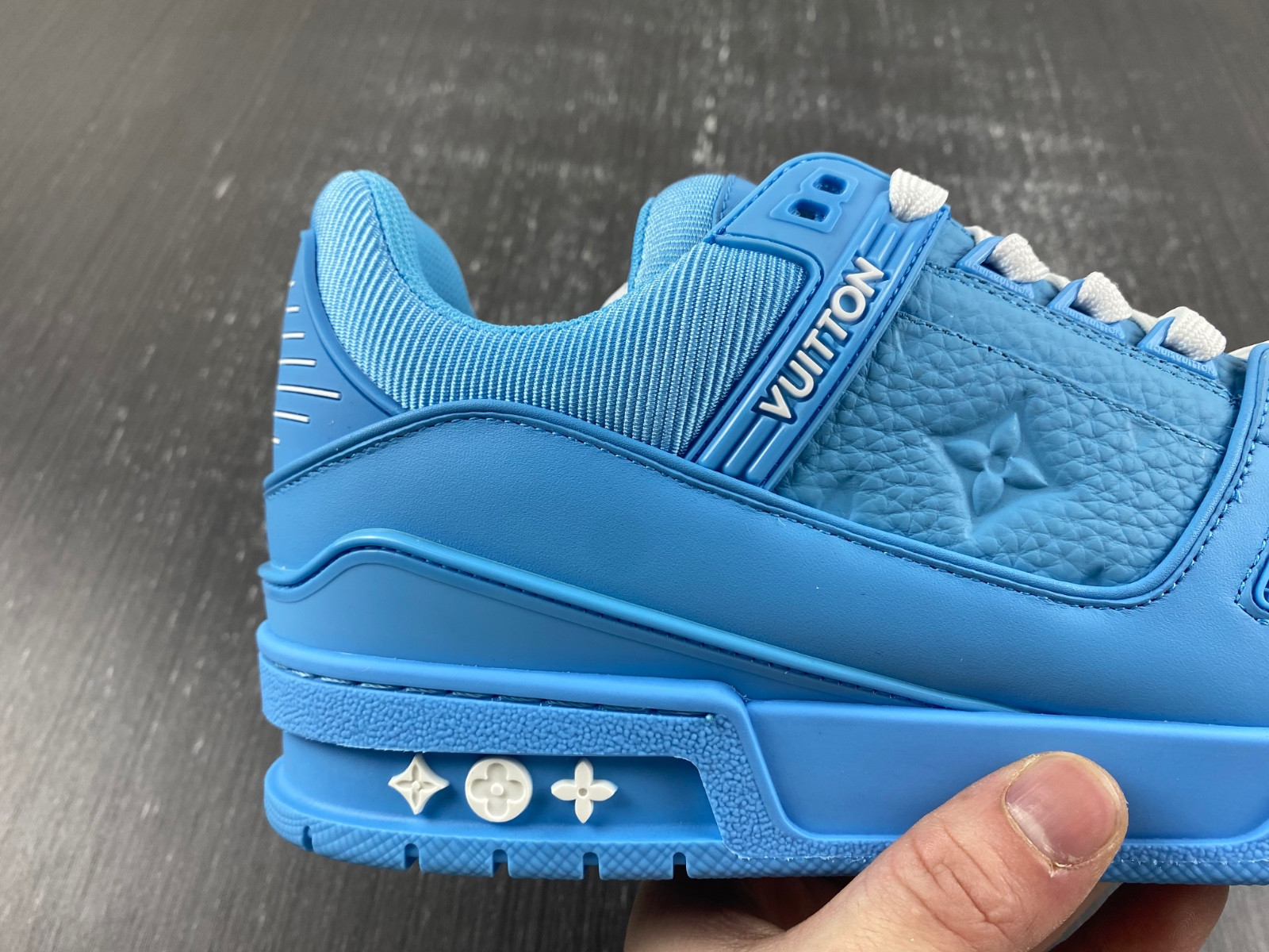 lwe sneaker