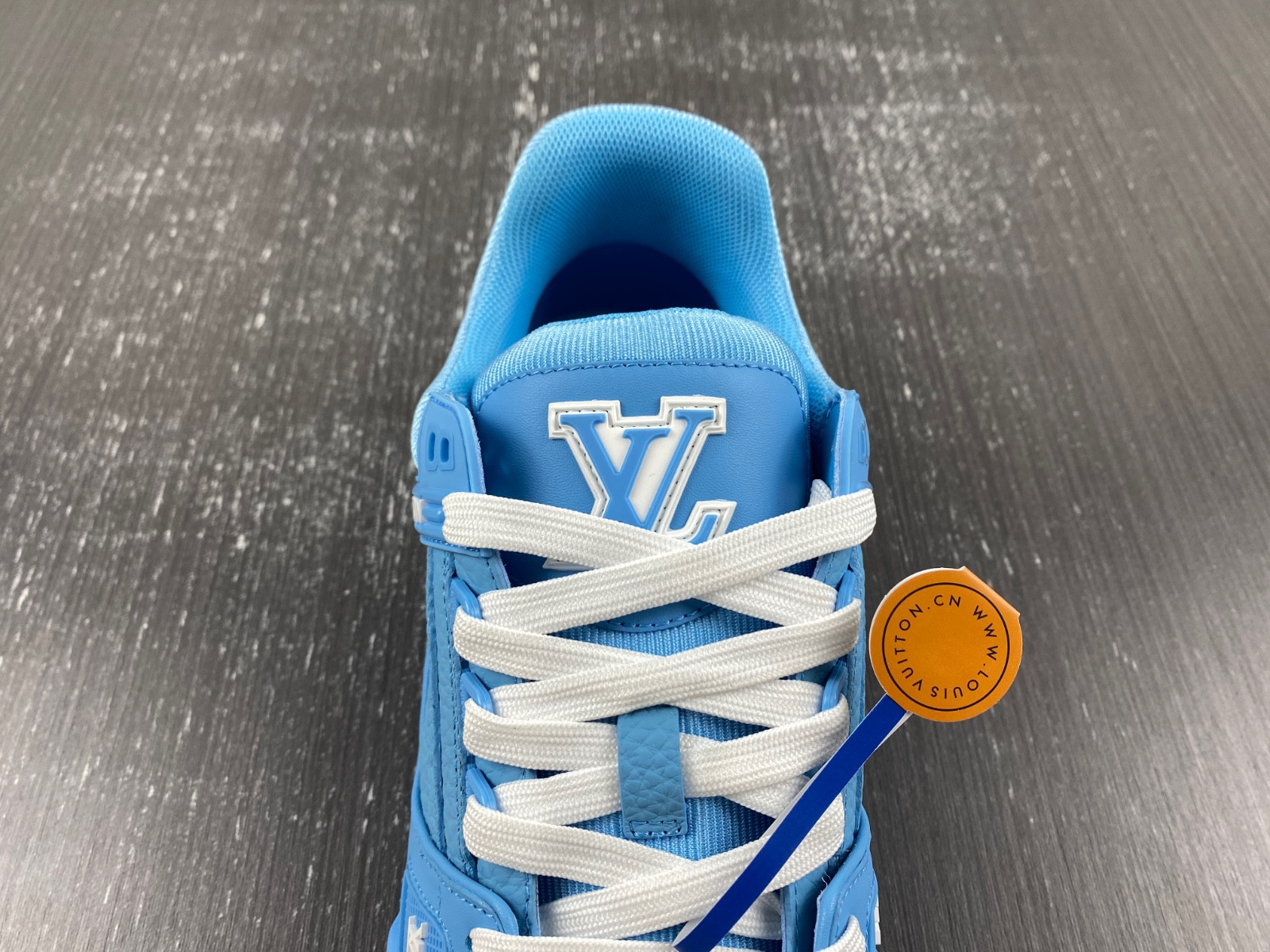 lwe sneaker