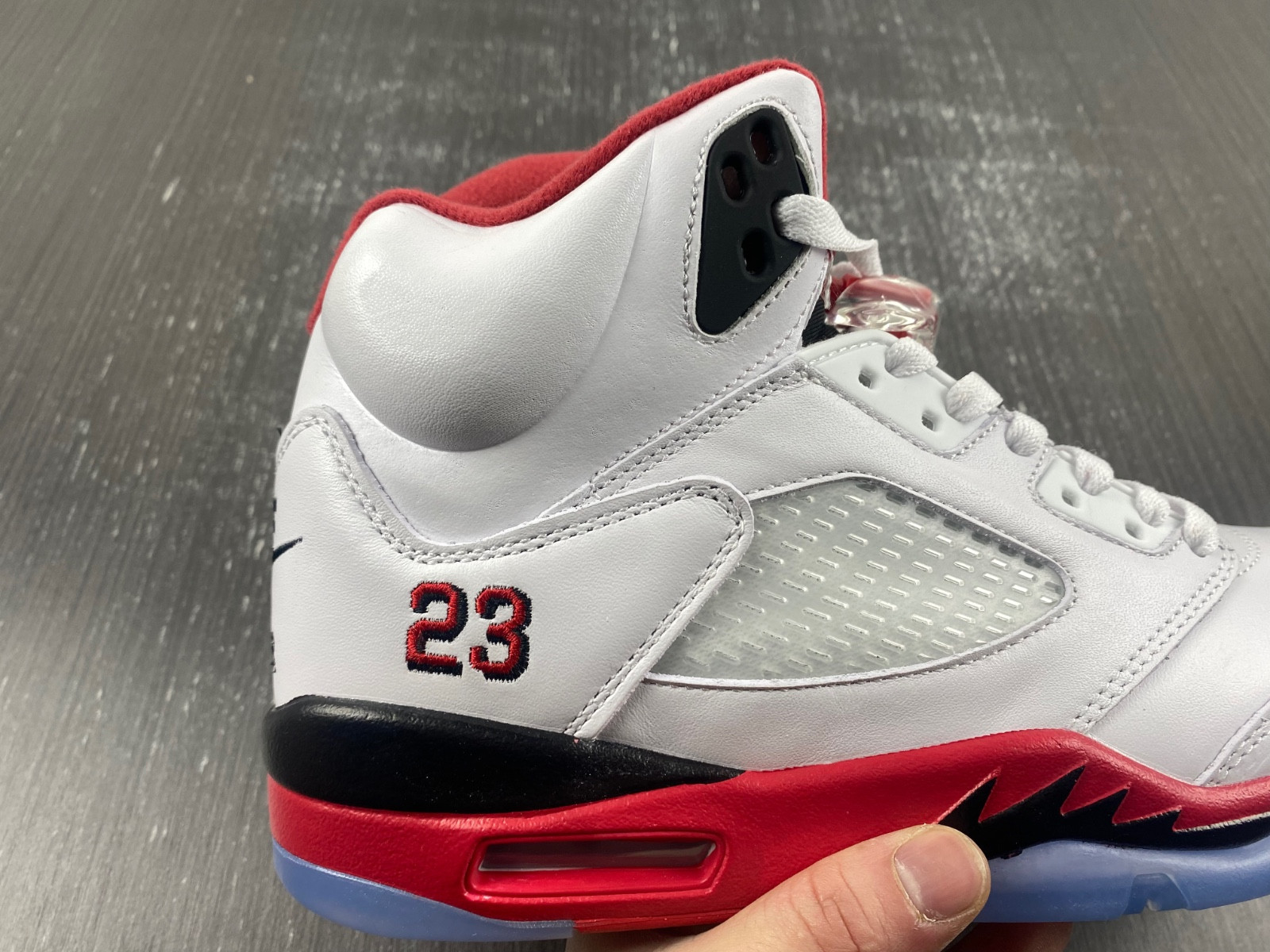 jordan 5 retro fire red black tongue (2013) men
