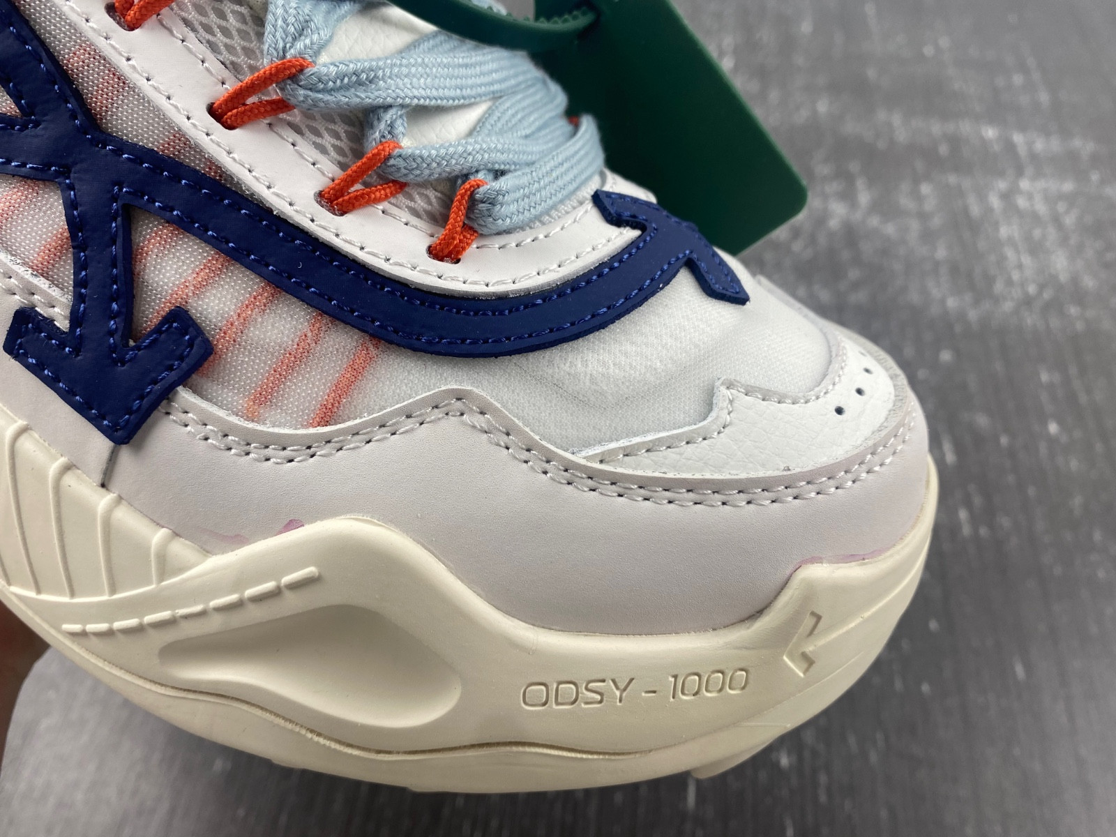 owt 19fw odsy-1000 sneakers