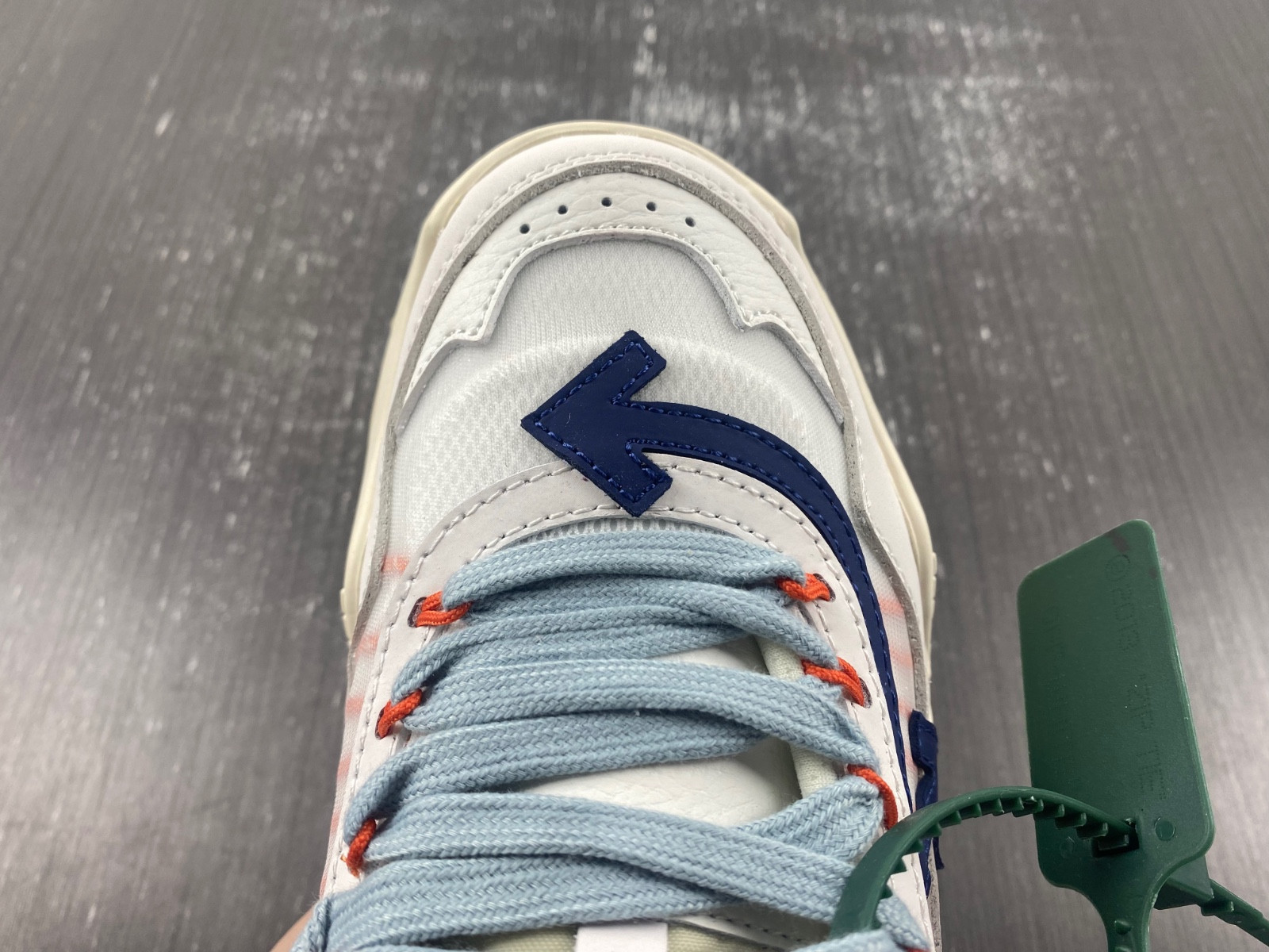 owt 19fw odsy-1000 sneakers