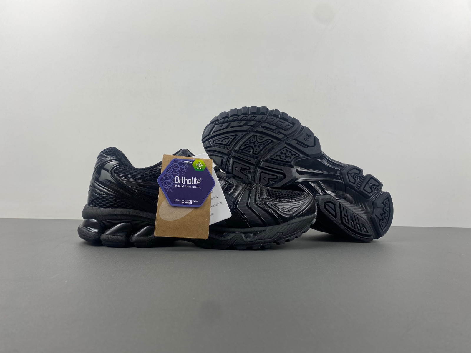 As*ic*s gel kayano 14