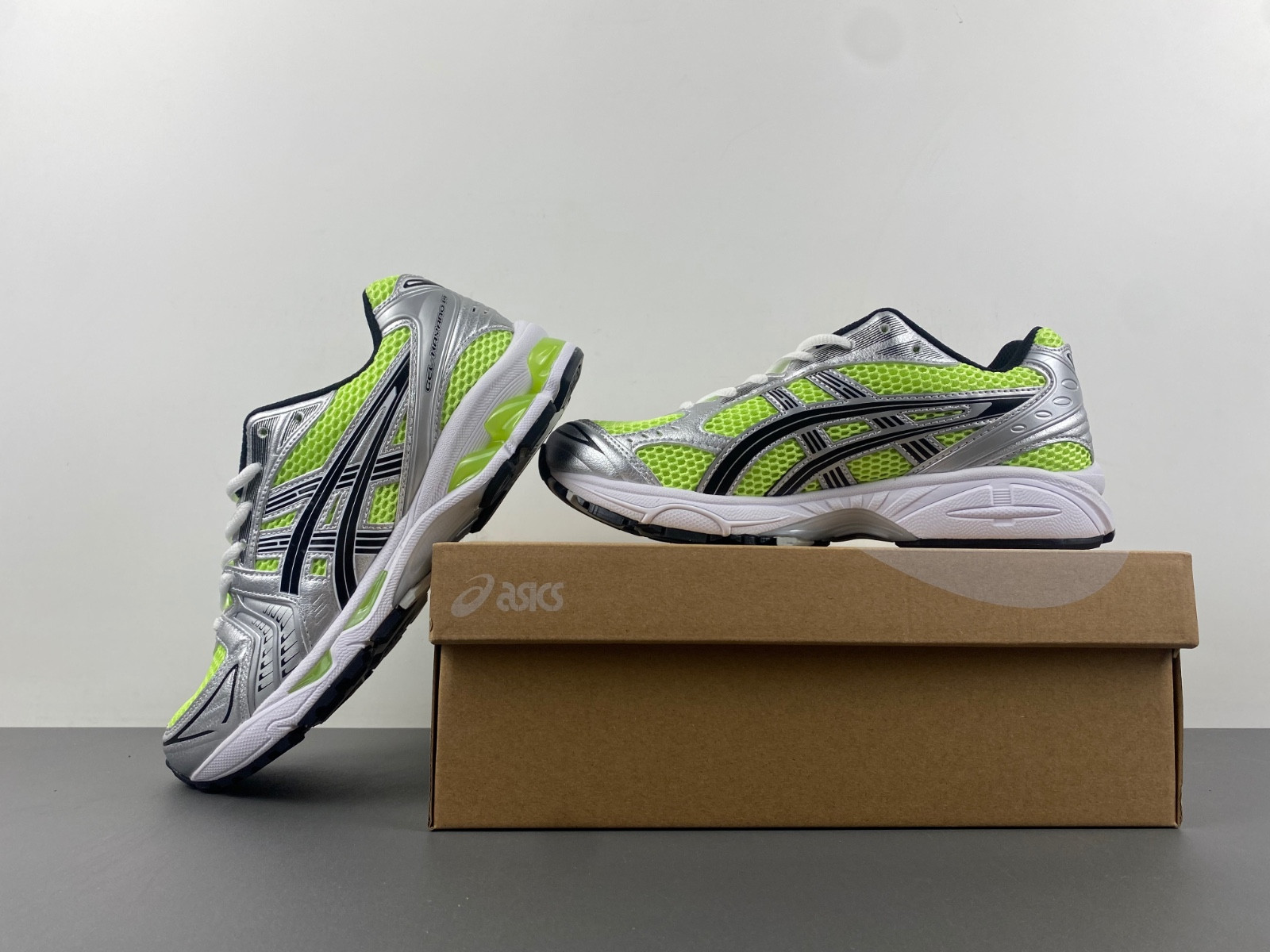 As*ic*s mesh-panelling lace-up sneakers 1202a056300