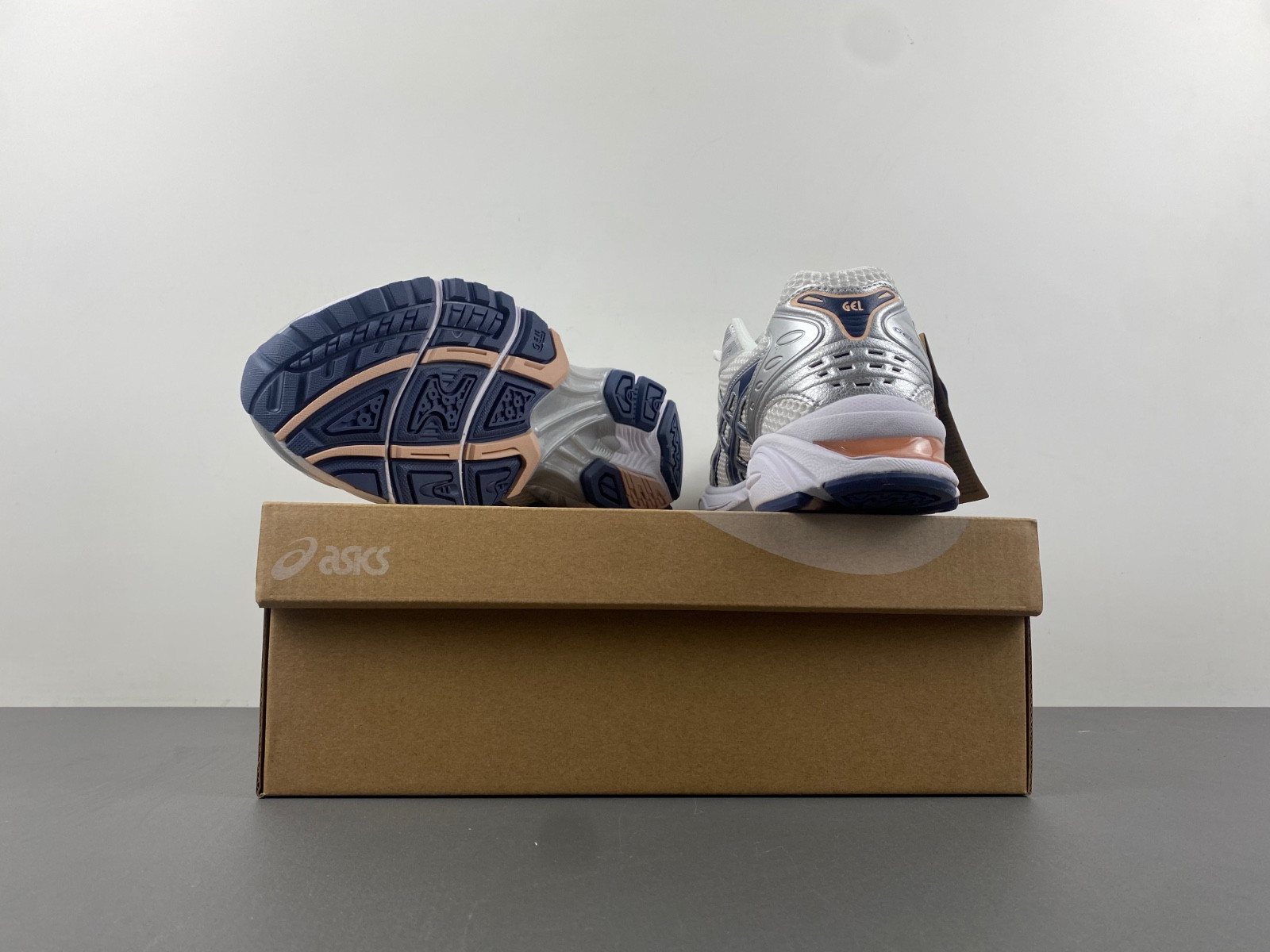 As*ic*s gel kayano 14 white thunder blue women 1202a056-103