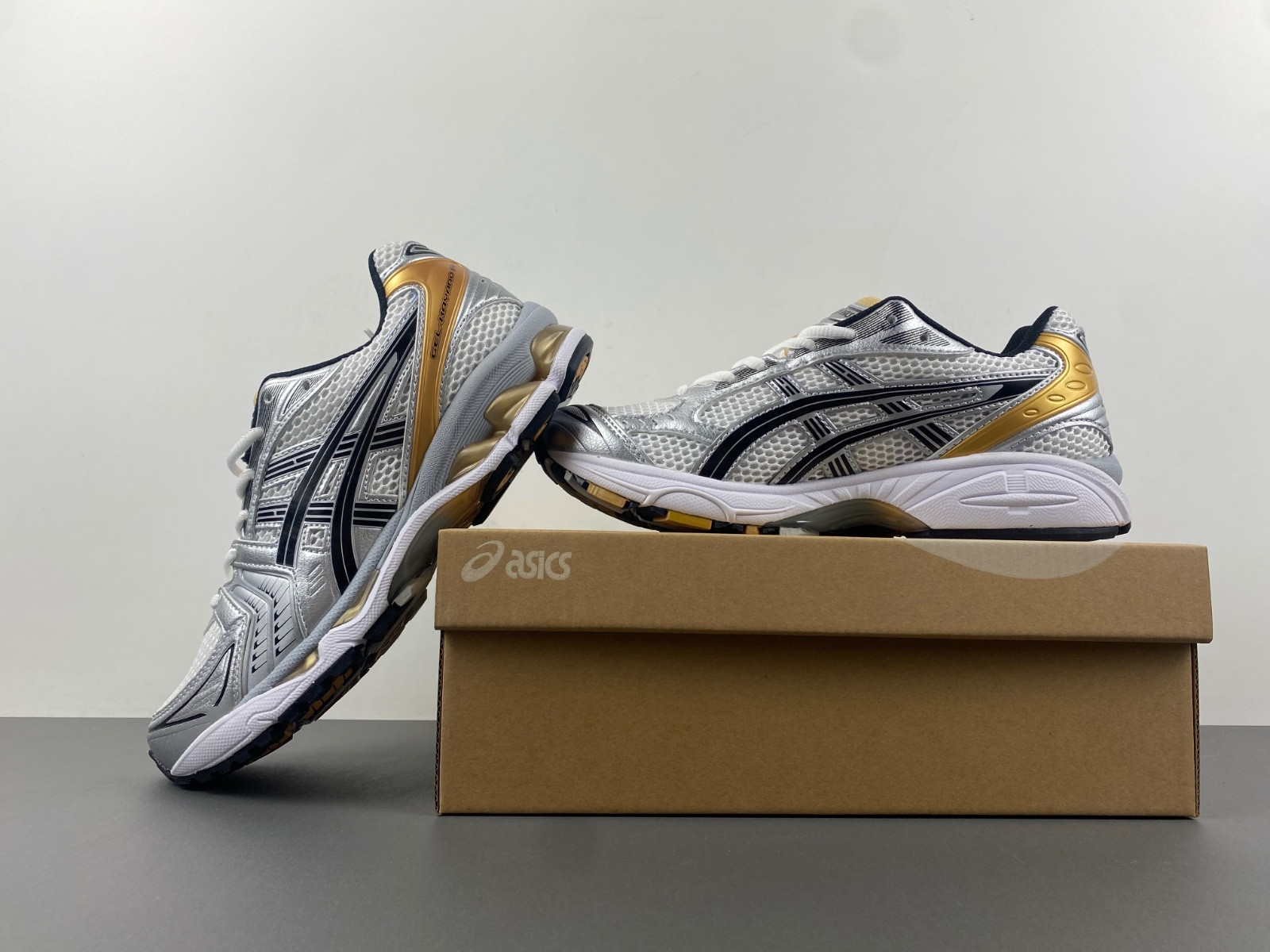 As*ic*s gel-kayano 14 pure gold (women