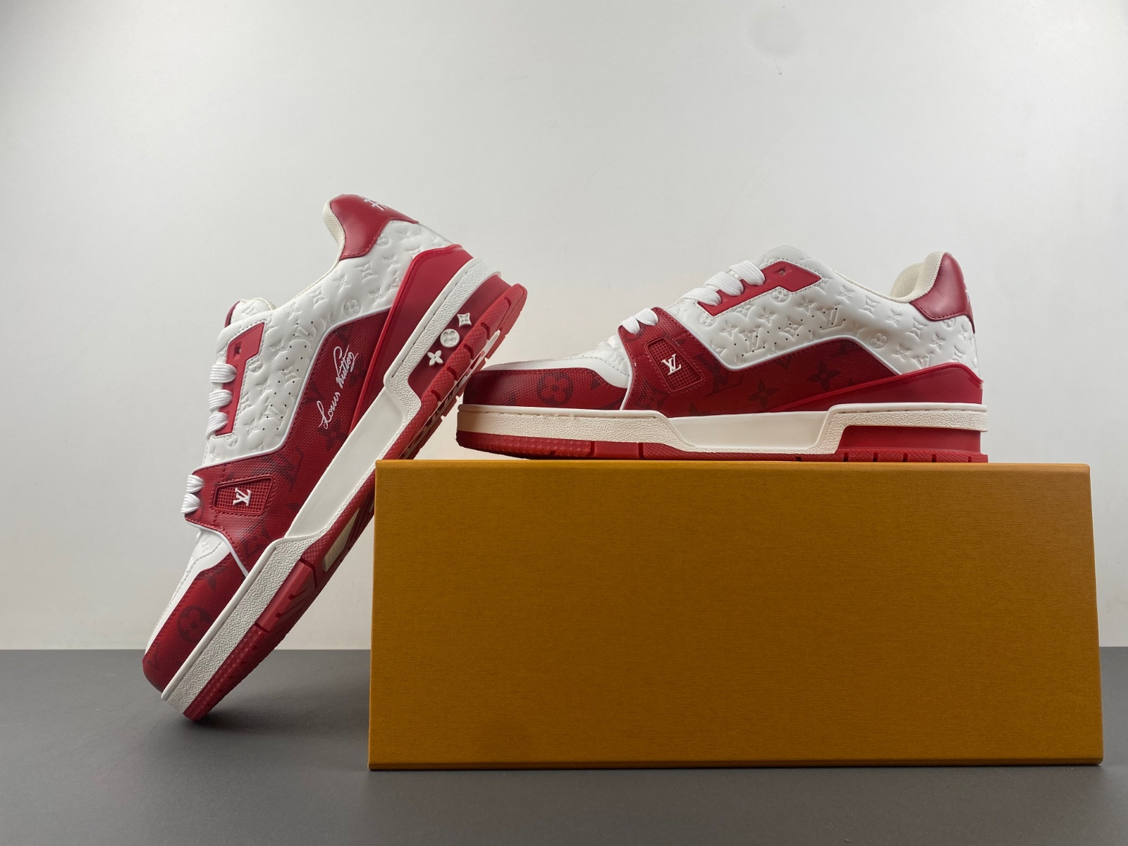 lwe sneaker