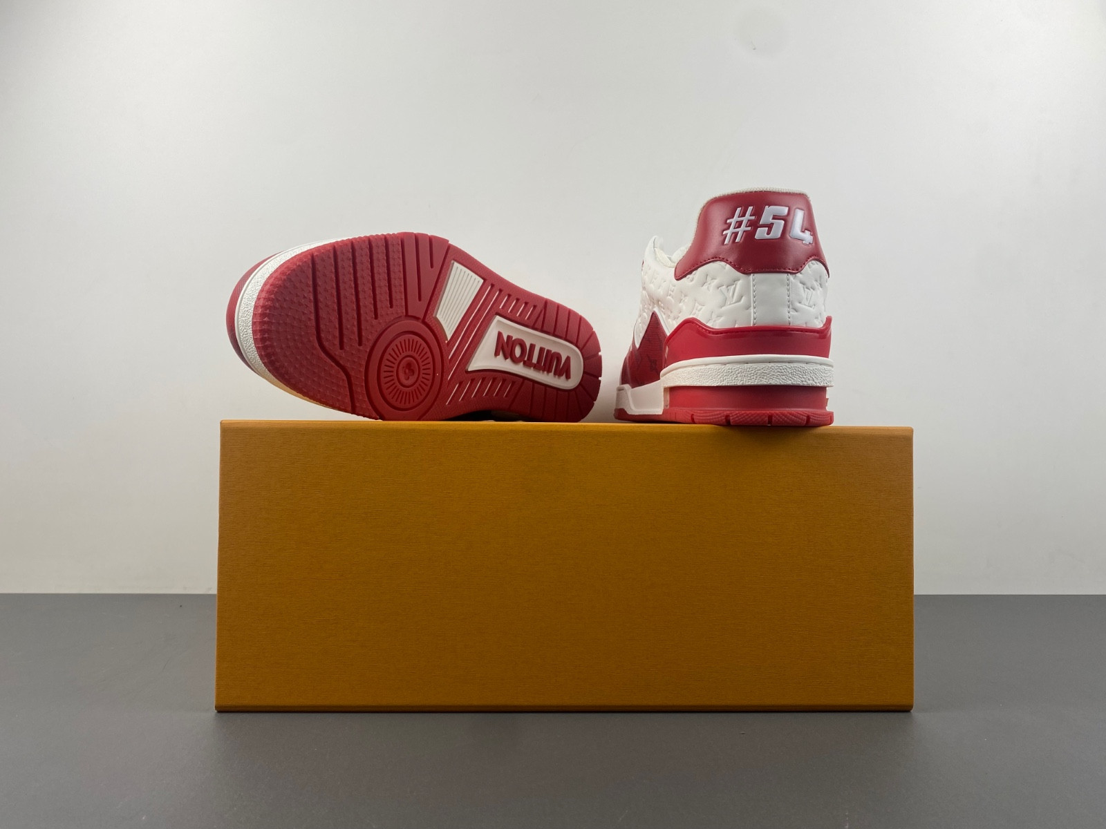 lwe sneaker