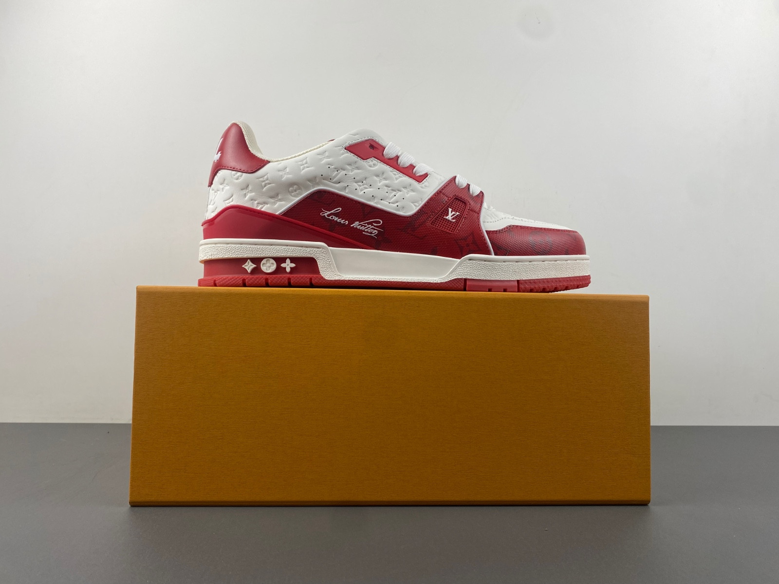 lwe sneaker