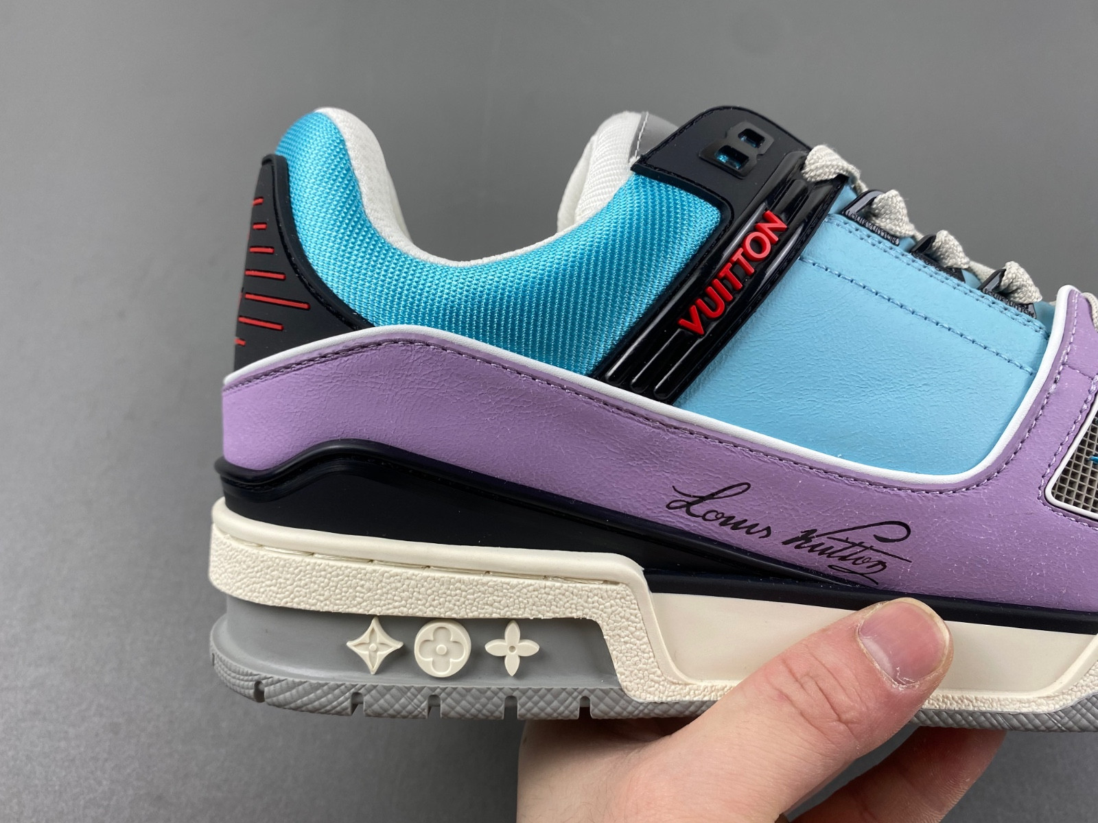 lwe sneaker