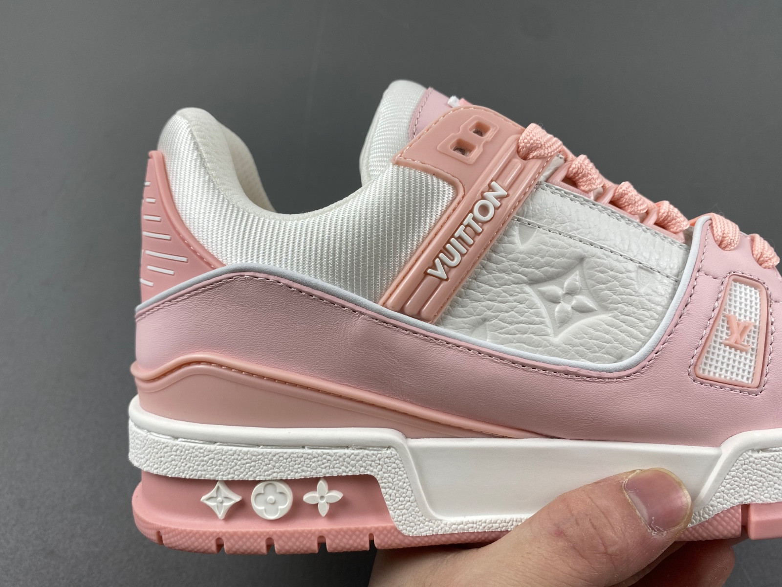 lwe sneaker