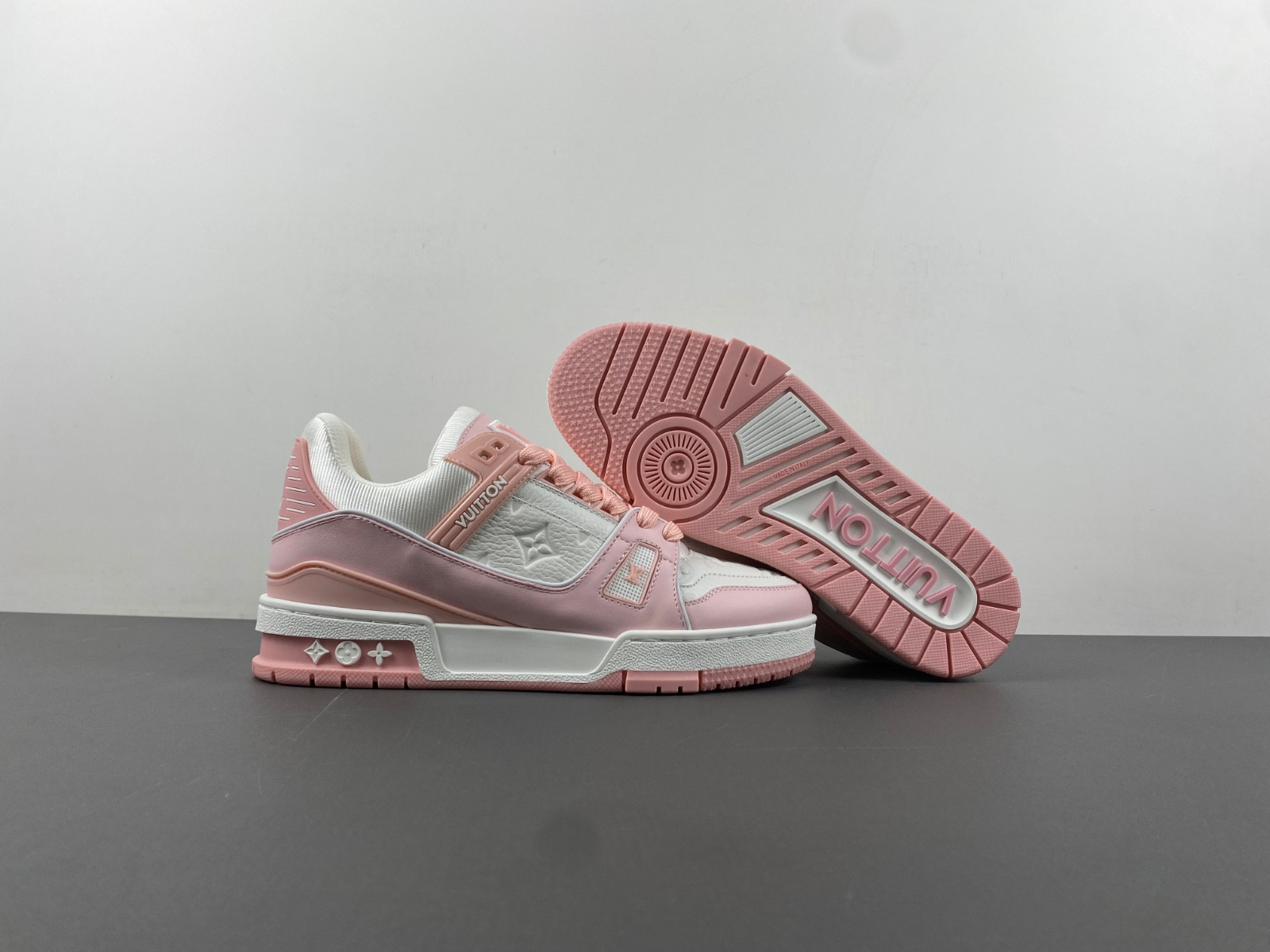 lwe sneaker