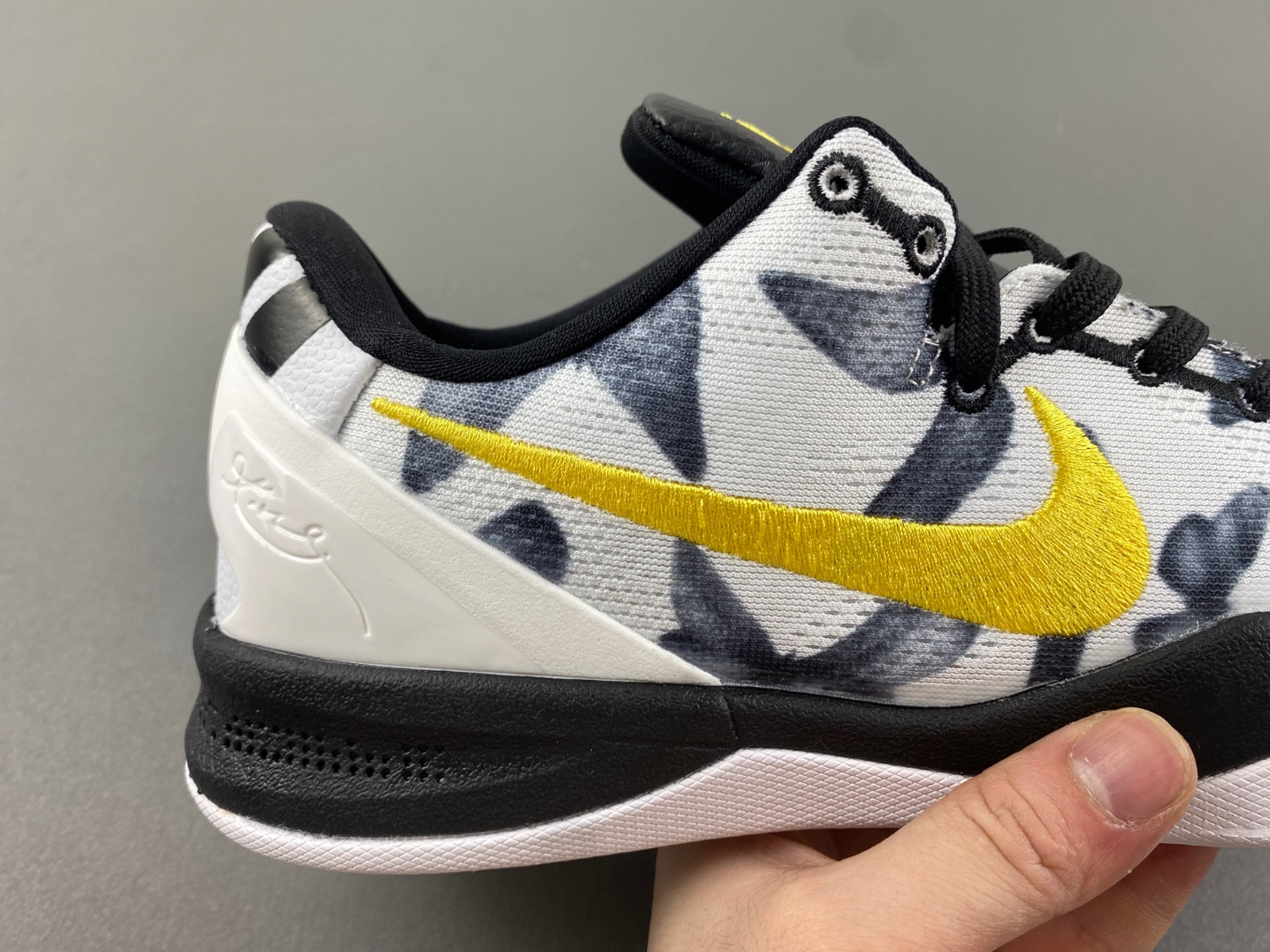 nike kobe 8 protro "mambacita" fv6325-100