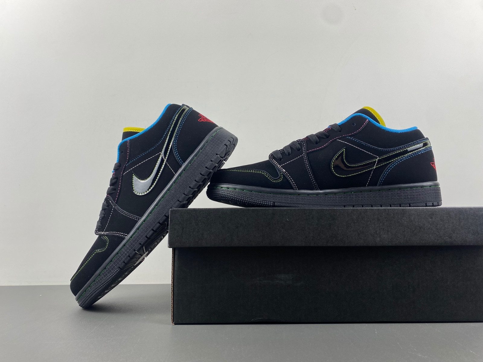 air jordan 1 phat low