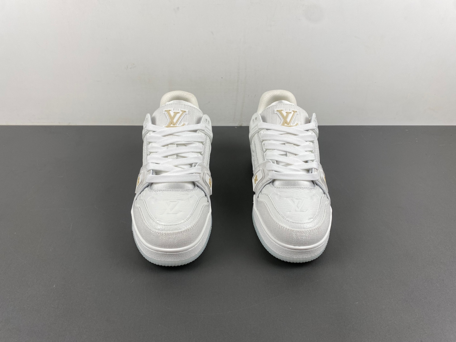 lwe sneaker