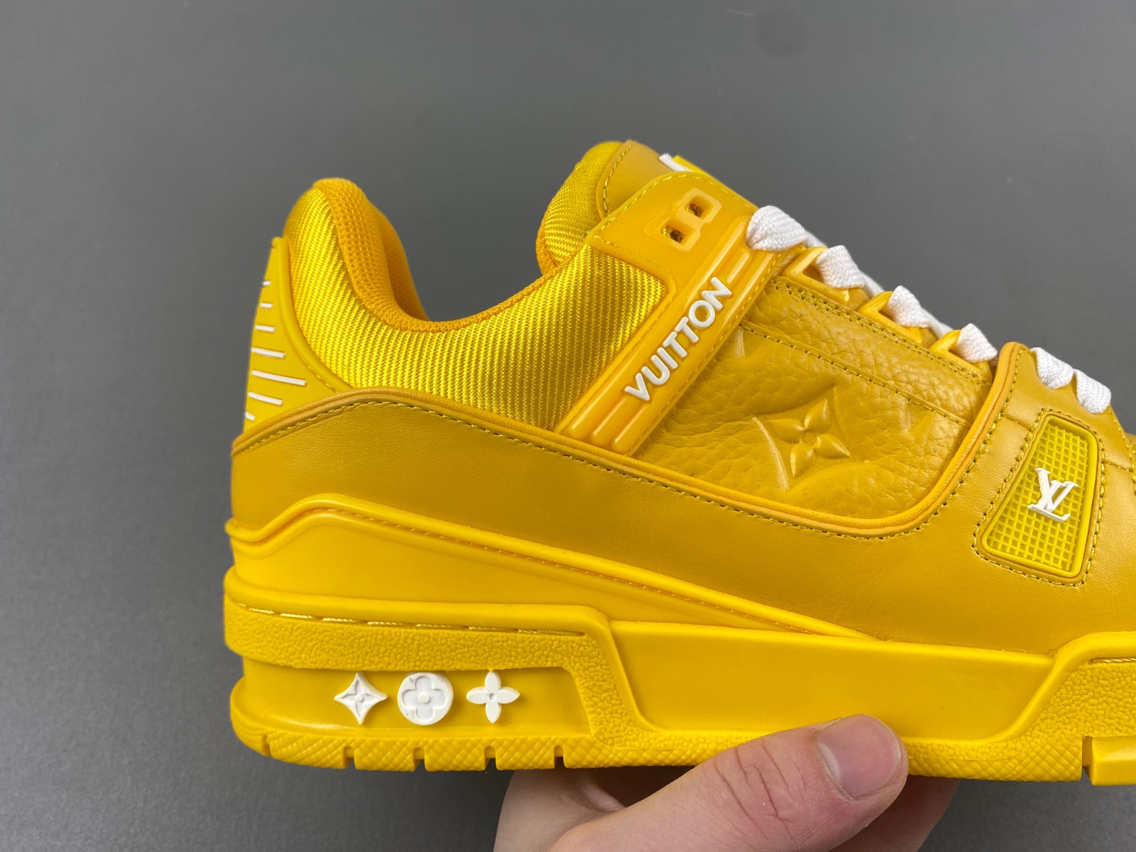 lwe sneaker