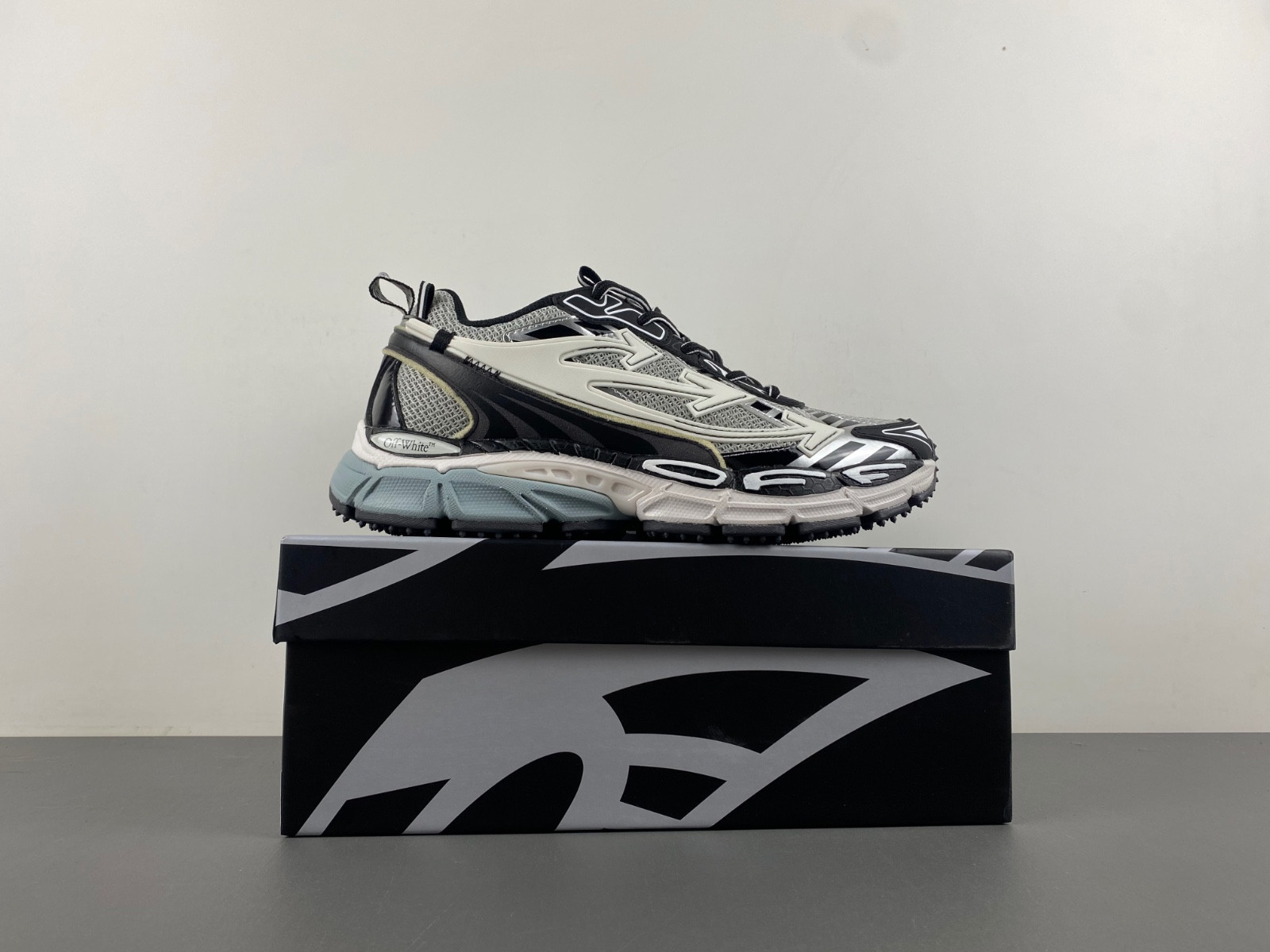 owt ow be right back sneakers