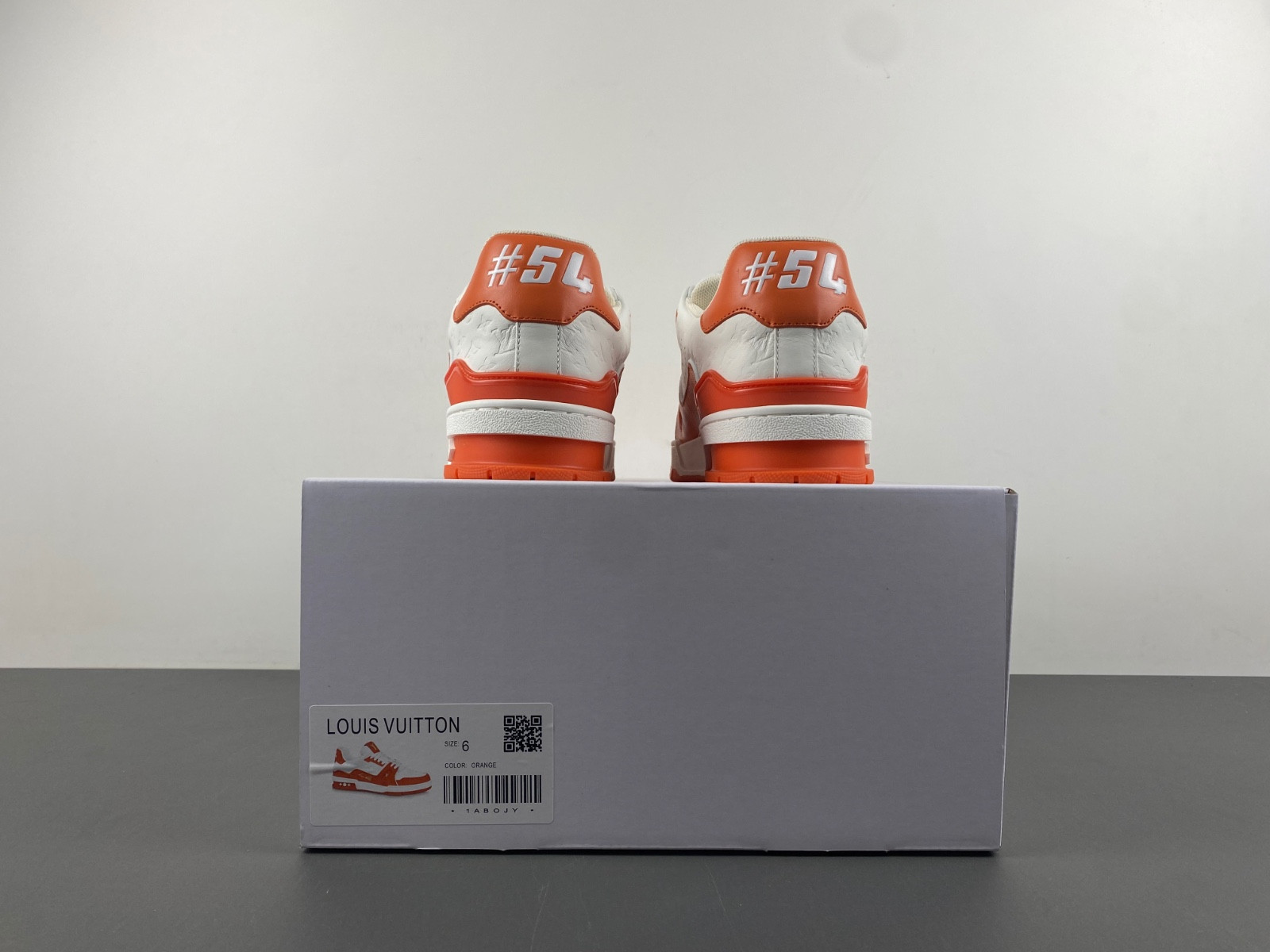 lwe sneaker