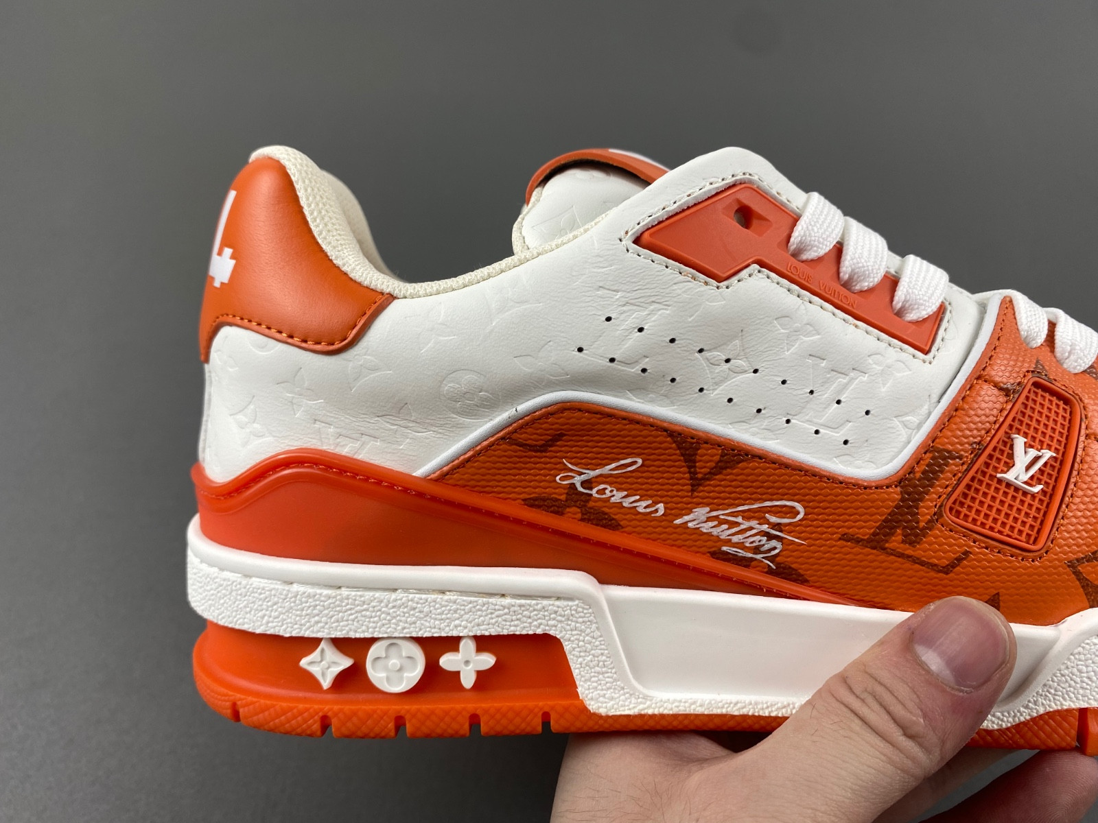 lwe sneaker