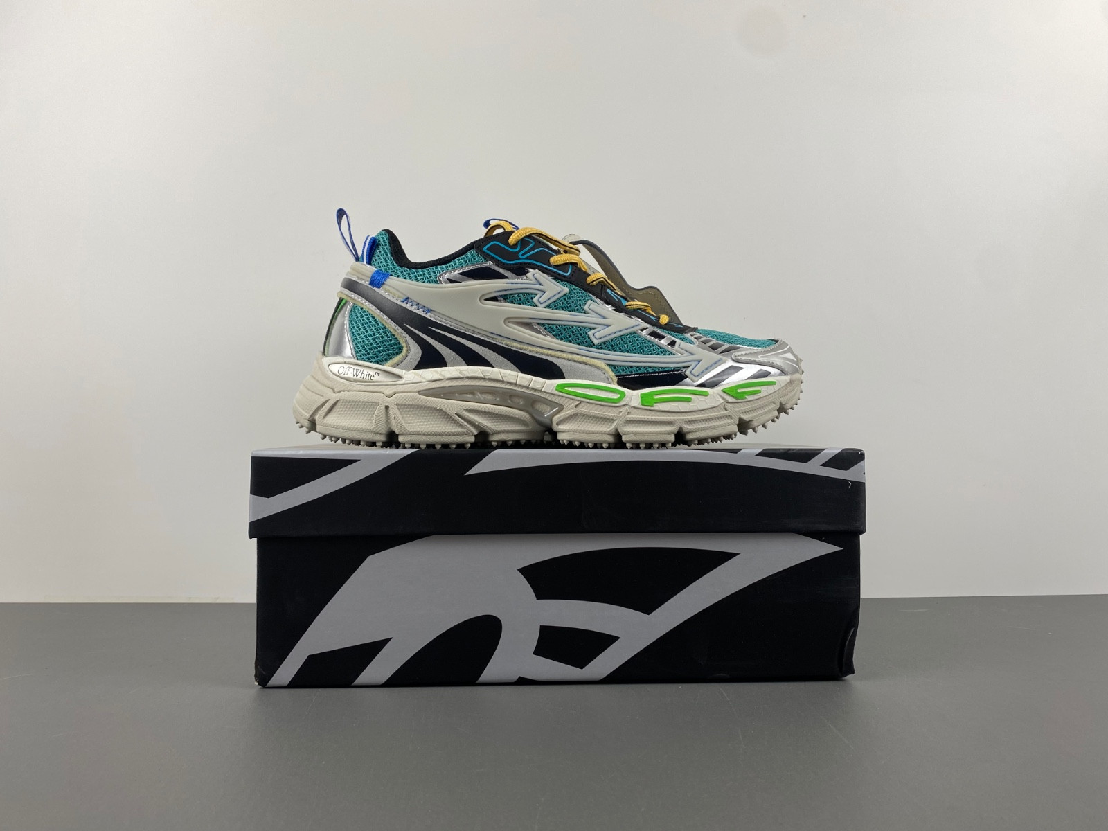 owt ow be right back sneakers