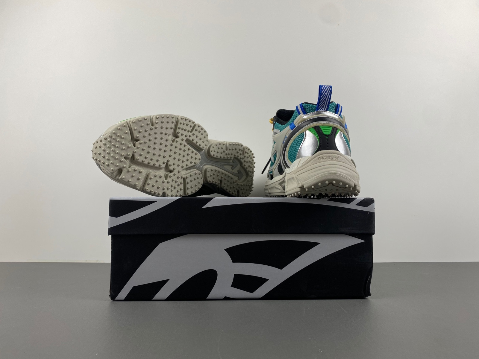 owt ow be right back sneakers