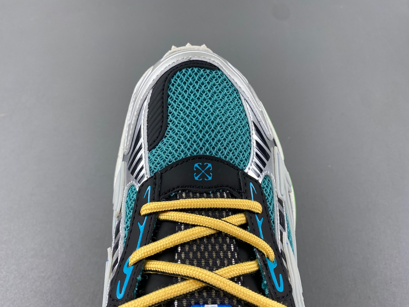 owt ow be right back sneakers