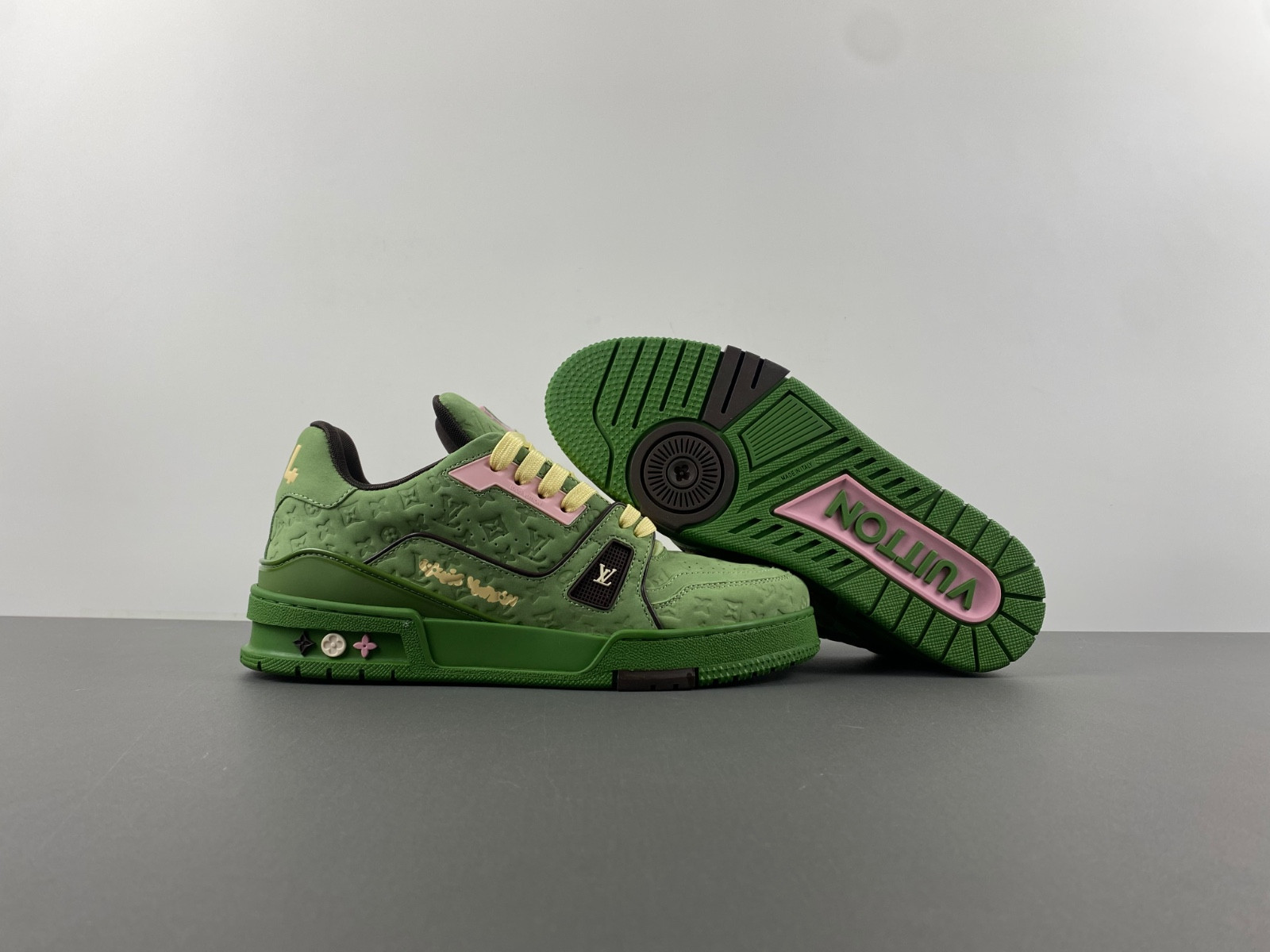 lwe sneaker