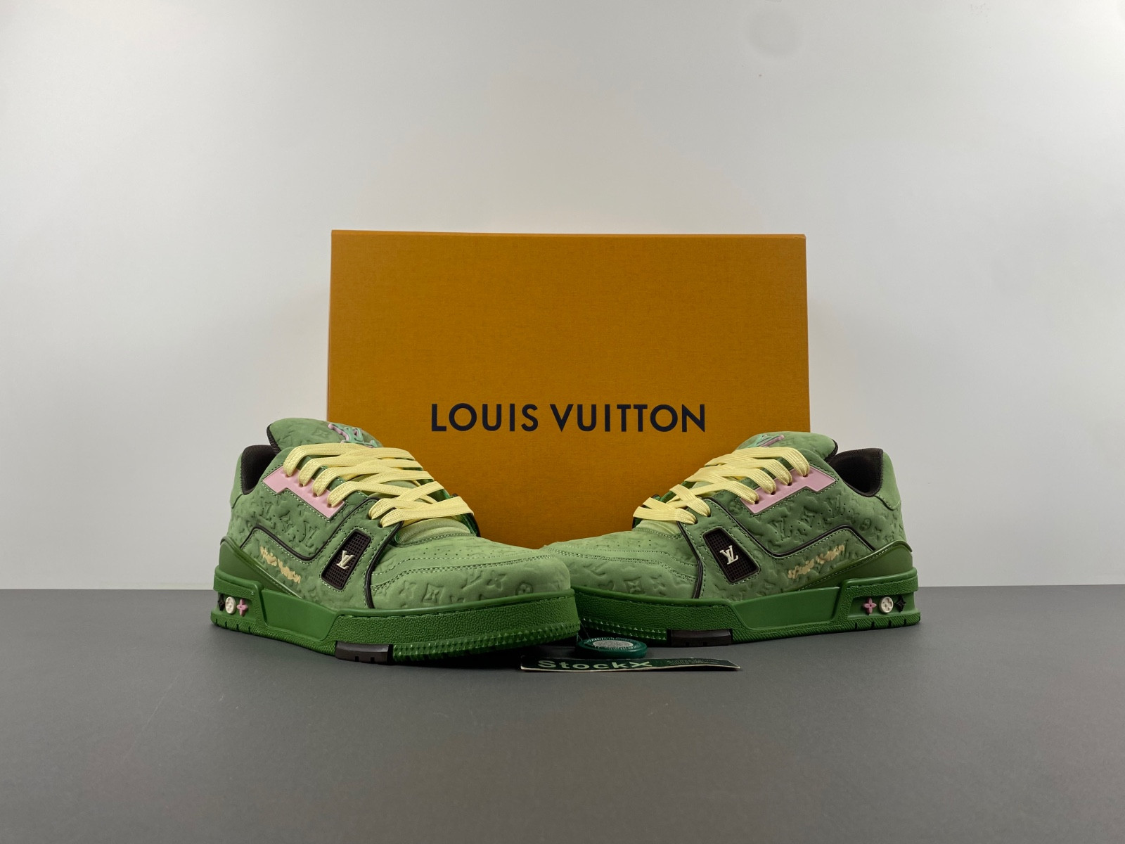 lwe sneaker