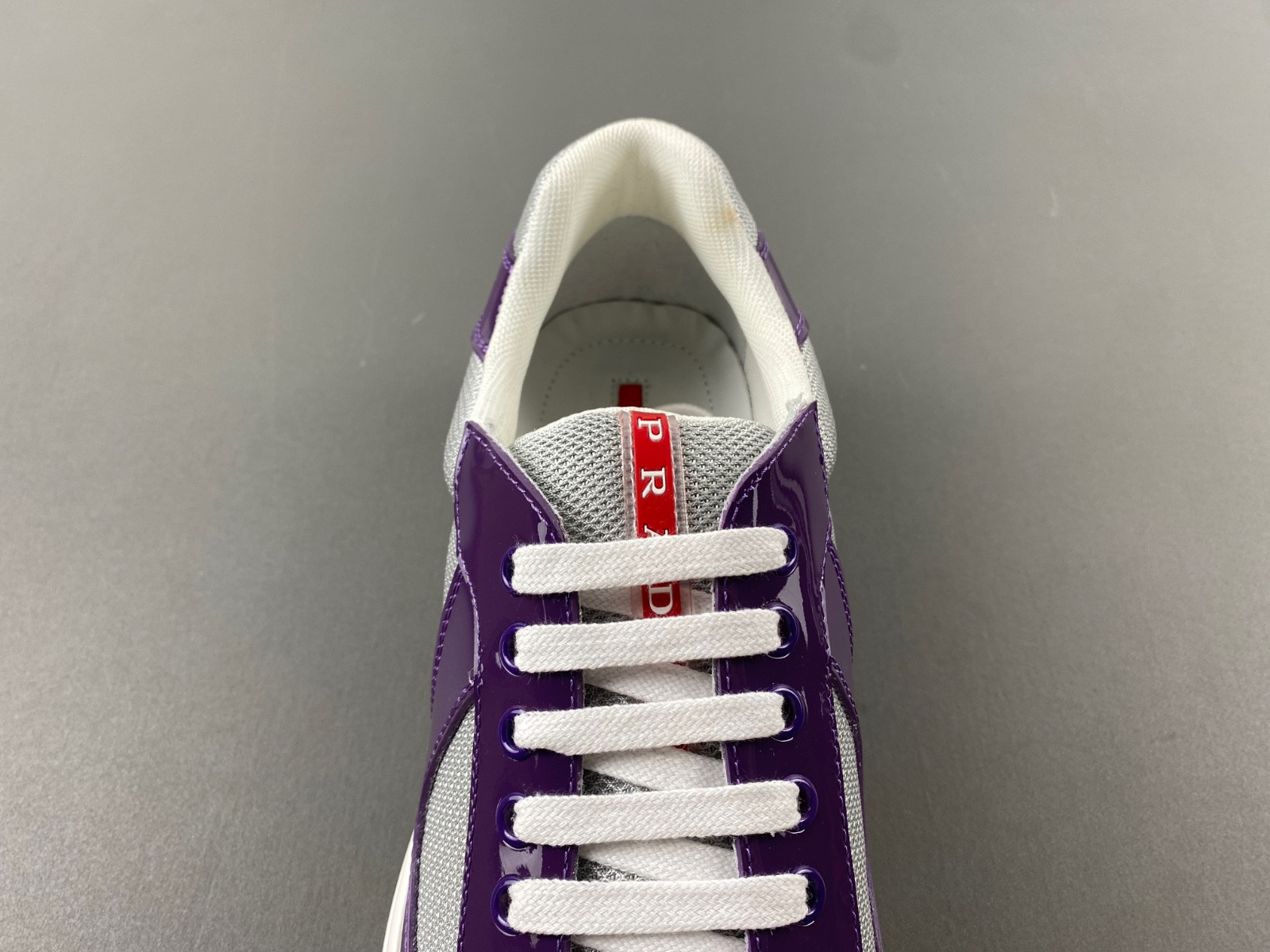 pra sneaker