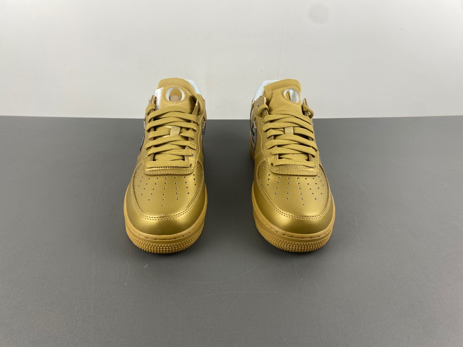 off-white x nike air force 1 gold ao4297-800